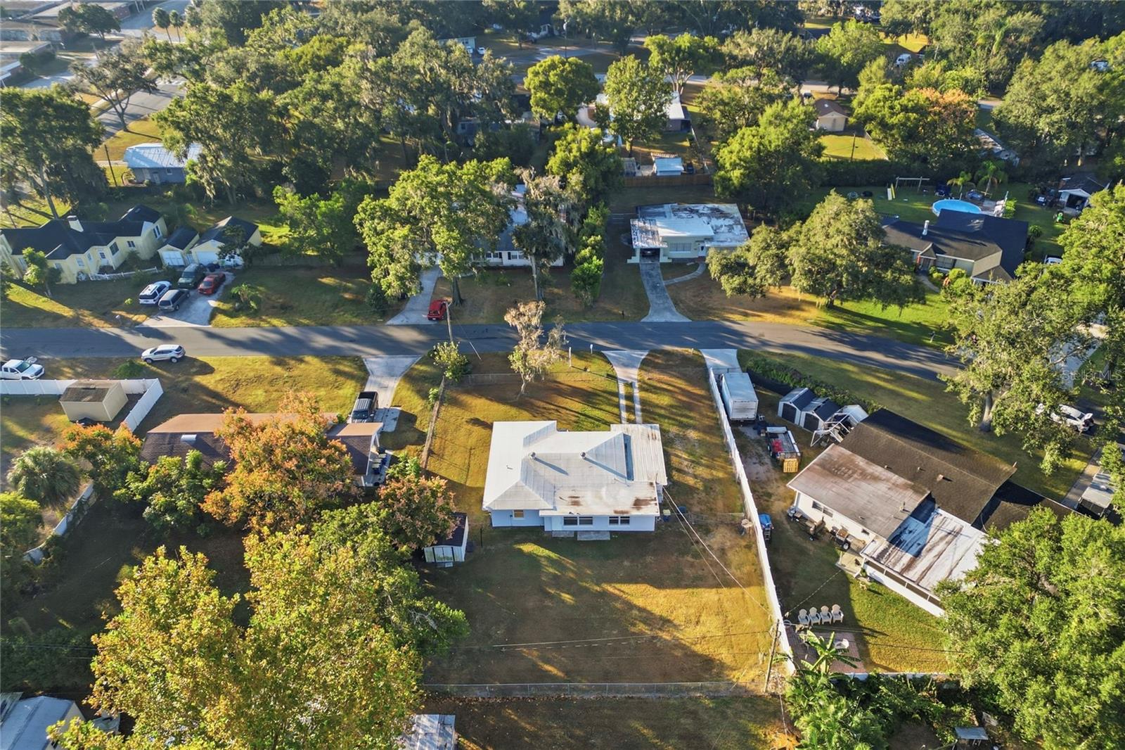 Image 32 of 34 For 490 Washingtonia Court