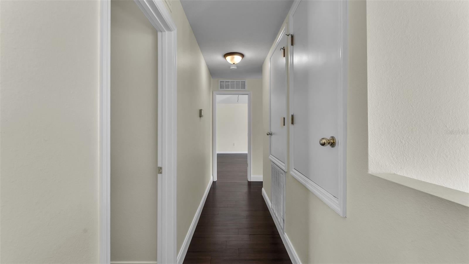 Image 15 of 62 For 1456 Shorewood Drive