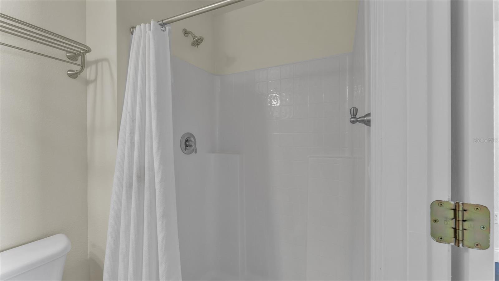 Image 16 of 62 For 1456 Shorewood Drive