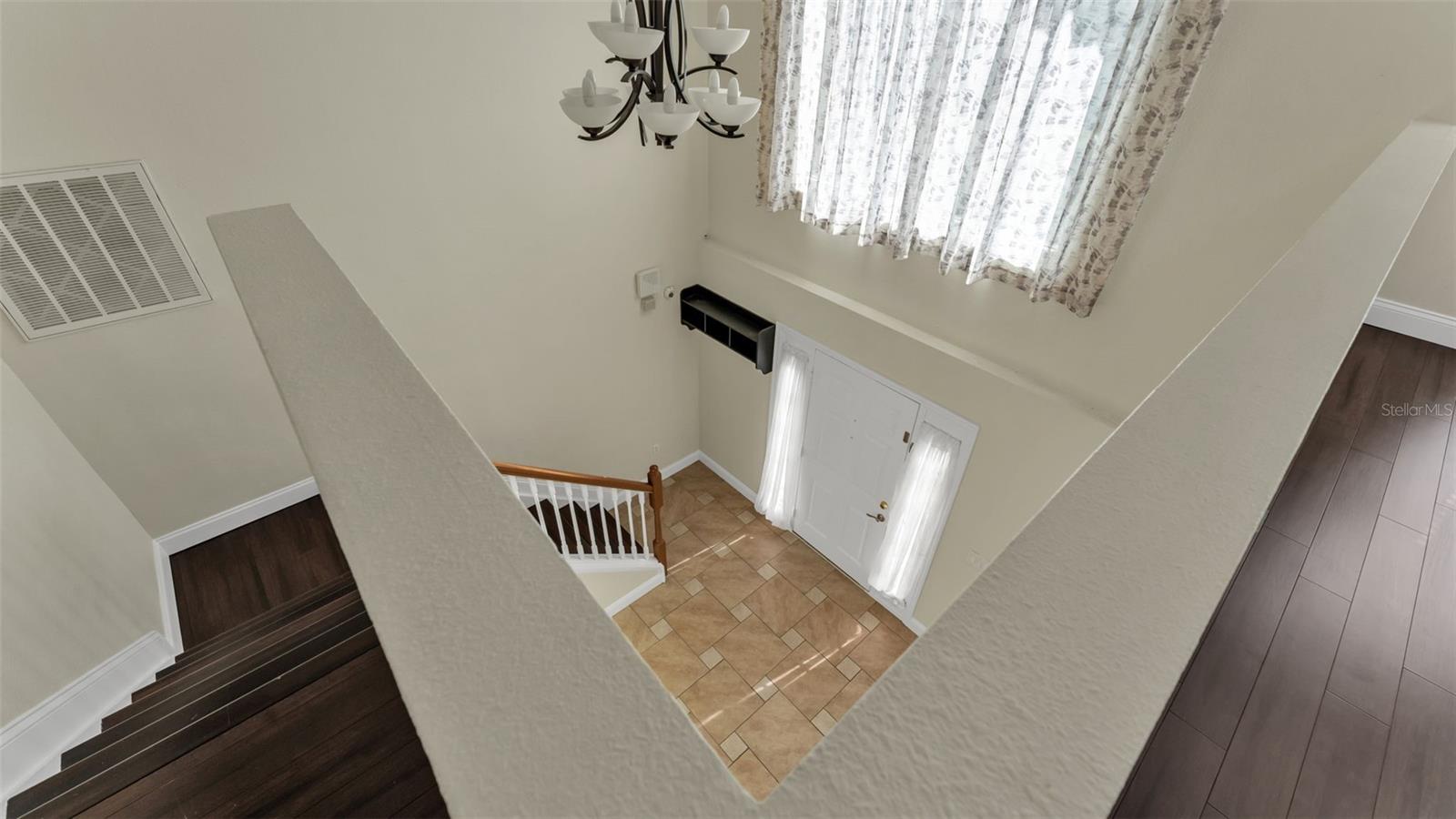 Image 27 of 62 For 1456 Shorewood Drive