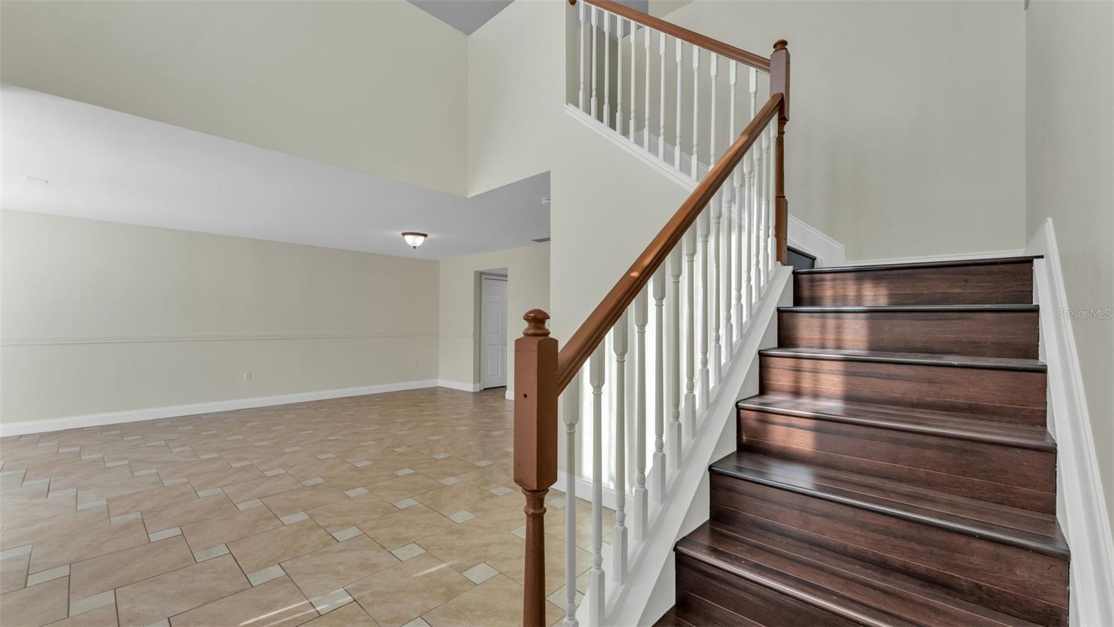 Image 28 of 62 For 1456 Shorewood Drive