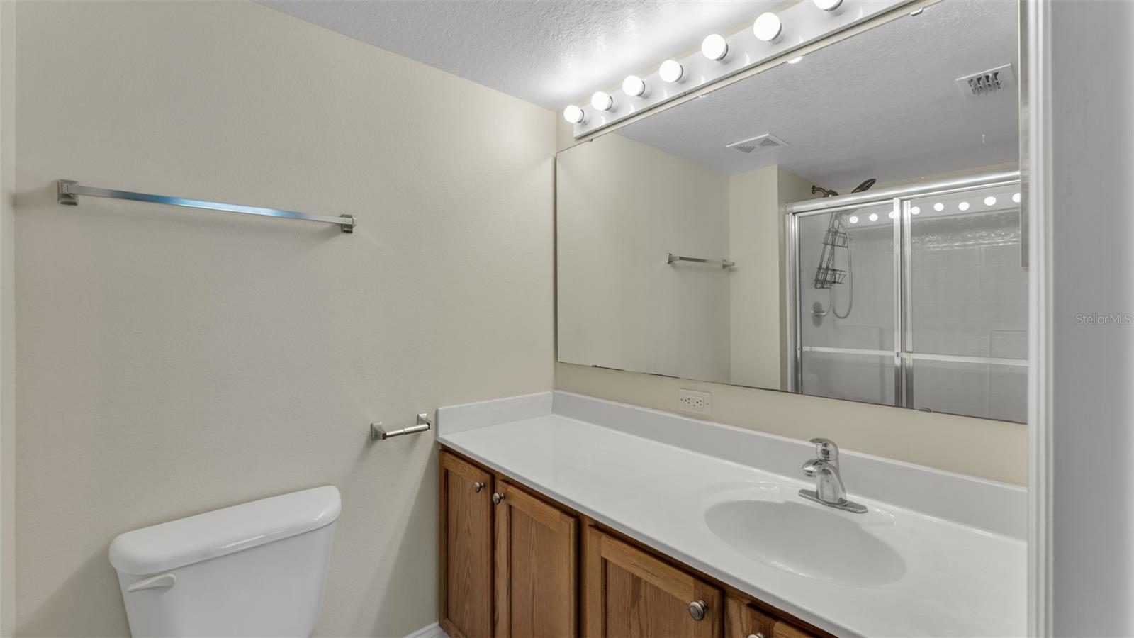 Image 30 of 62 For 1456 Shorewood Drive