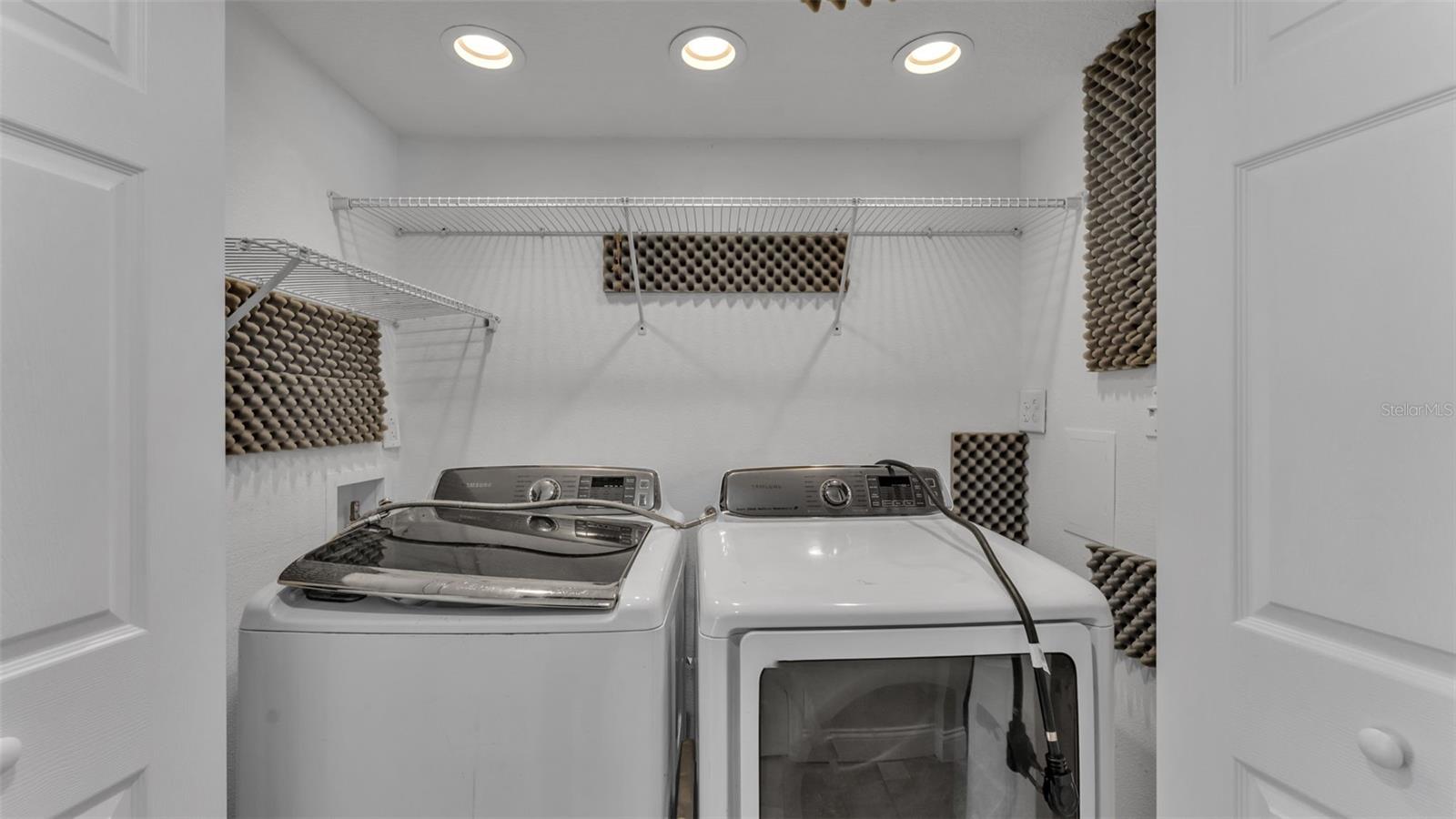 Image 34 of 62 For 1456 Shorewood Drive