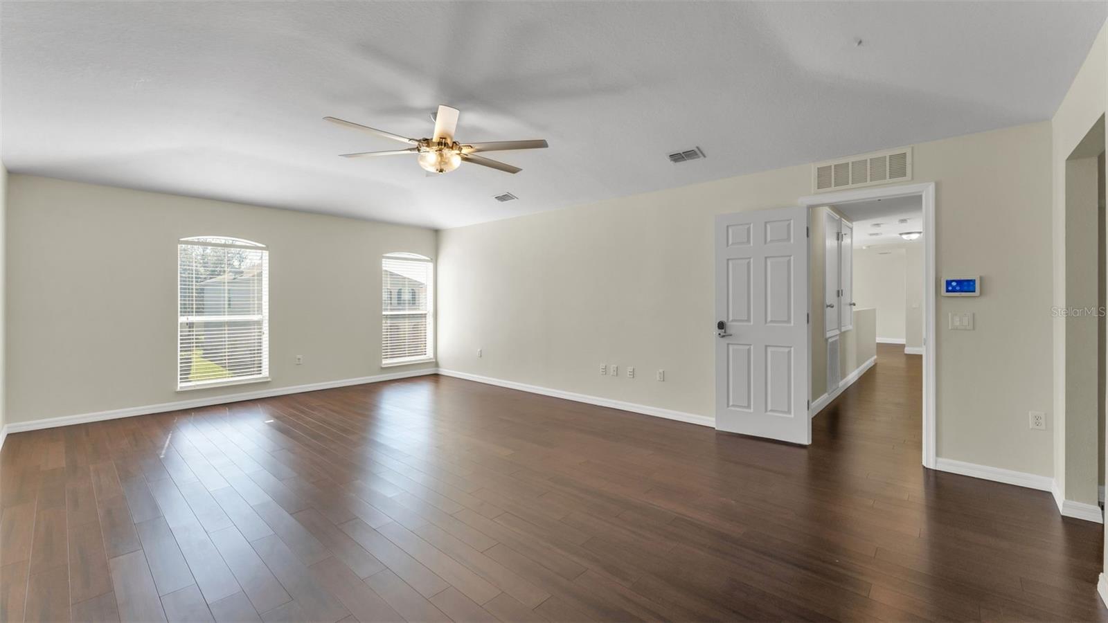 Image 39 of 62 For 1456 Shorewood Drive