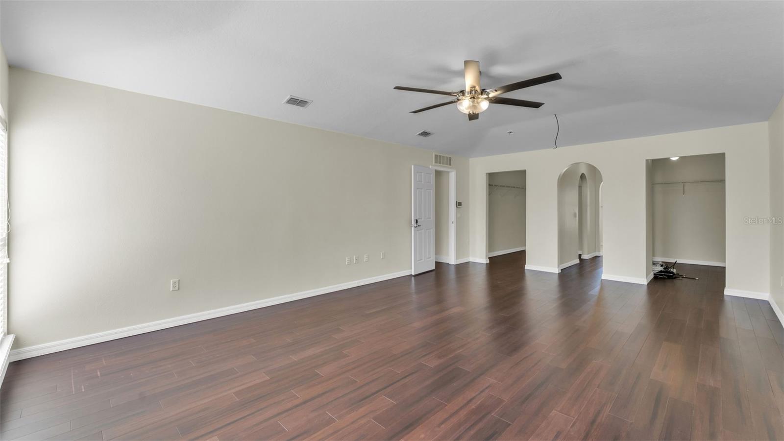 Image 41 of 62 For 1456 Shorewood Drive