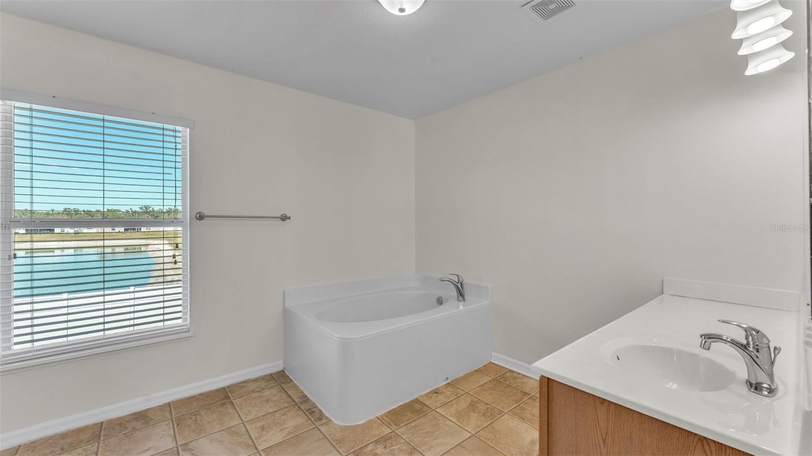 Image 42 of 62 For 1456 Shorewood Drive