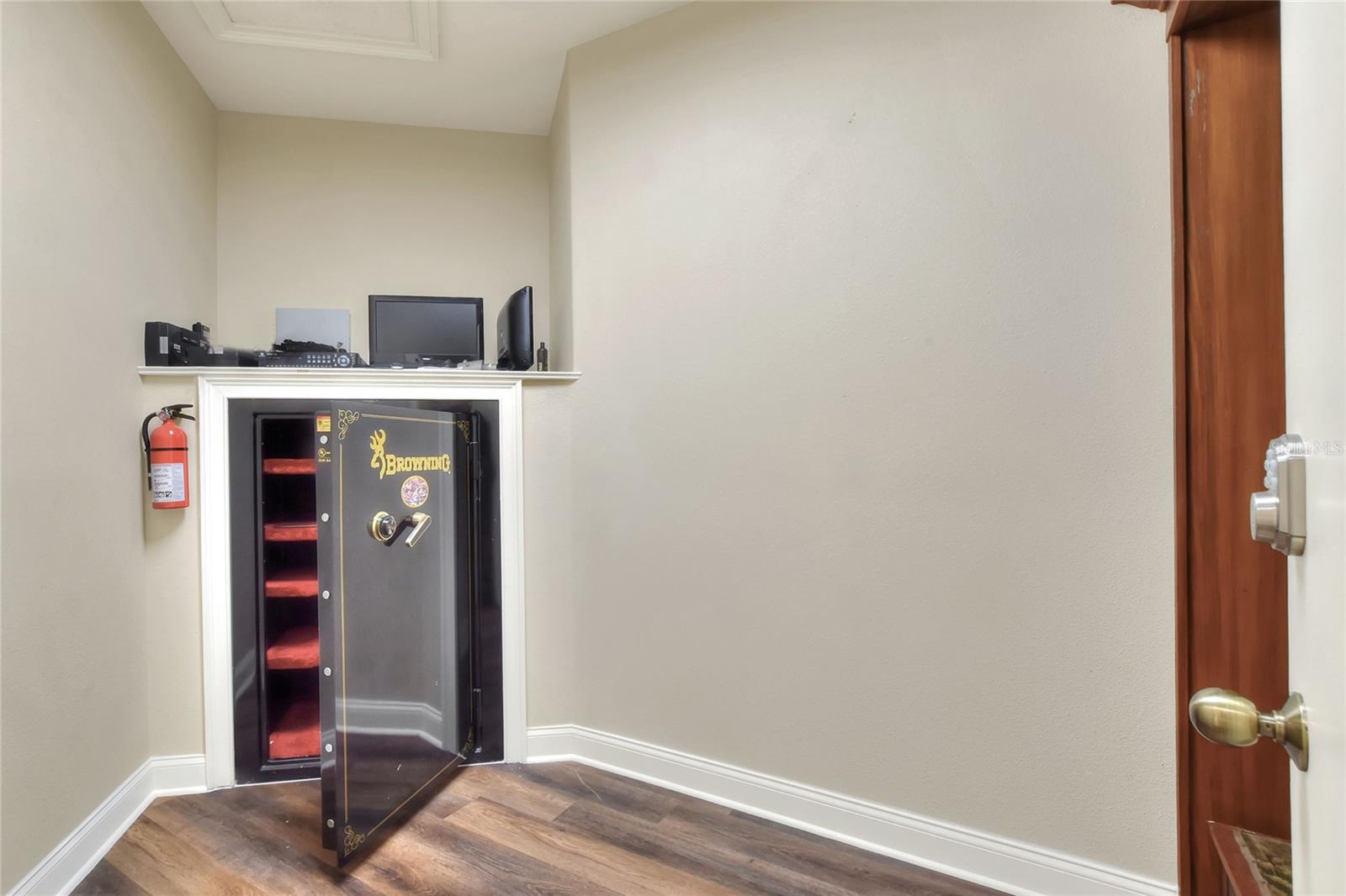 Image 39 of 92 For 4215 S B Merrion Road