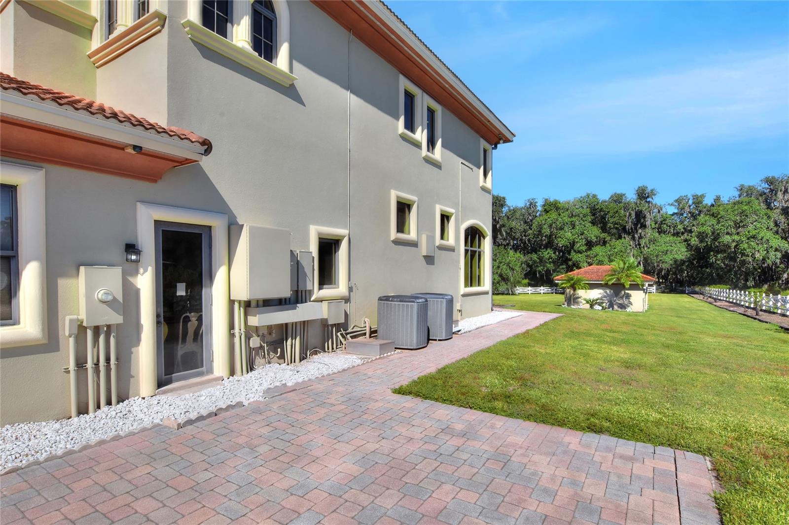 Image 74 of 92 For 4215 S B Merrion Road