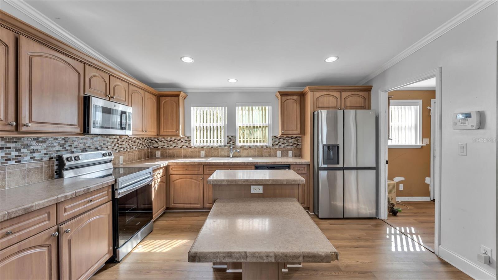 Image 25 of 40 For 7549 Sinkhole Road