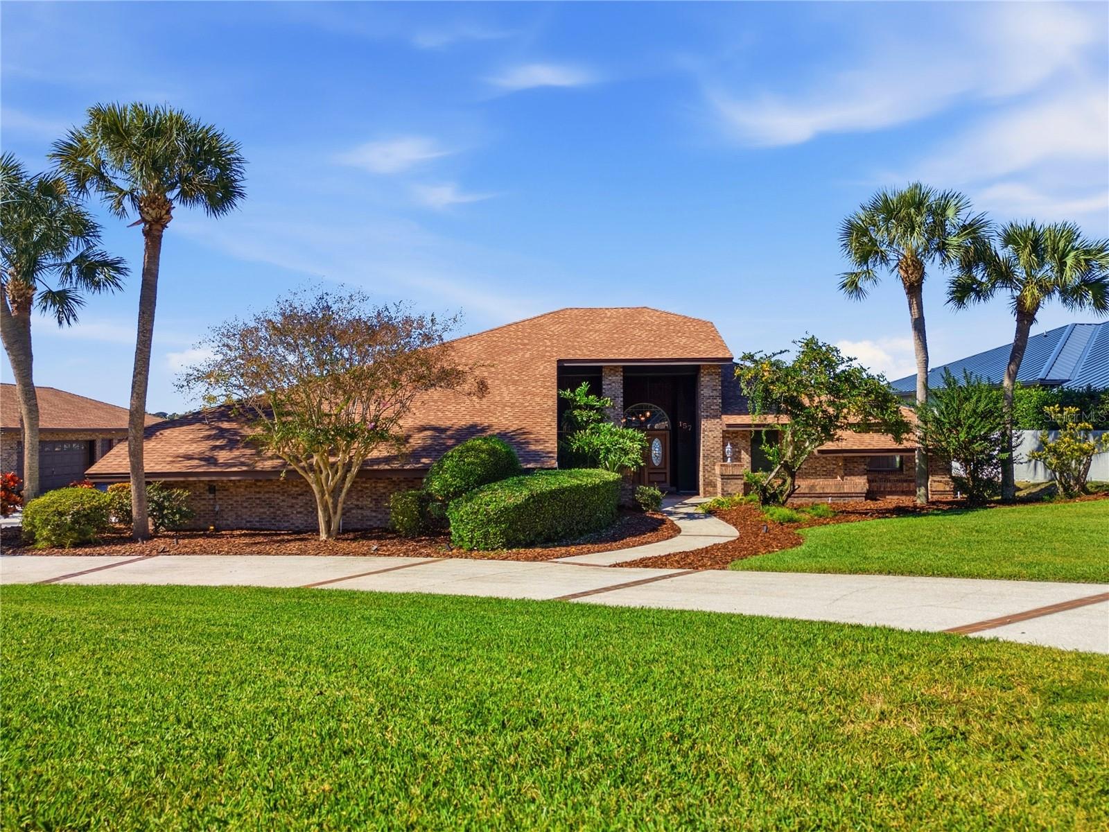 Image 11 of 64 For 157 Lake Roy Drive