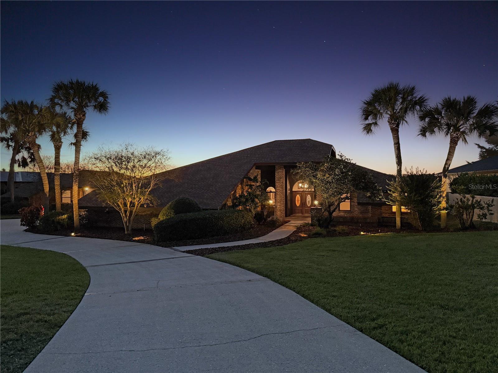 Image 12 of 64 For 157 Lake Roy Drive