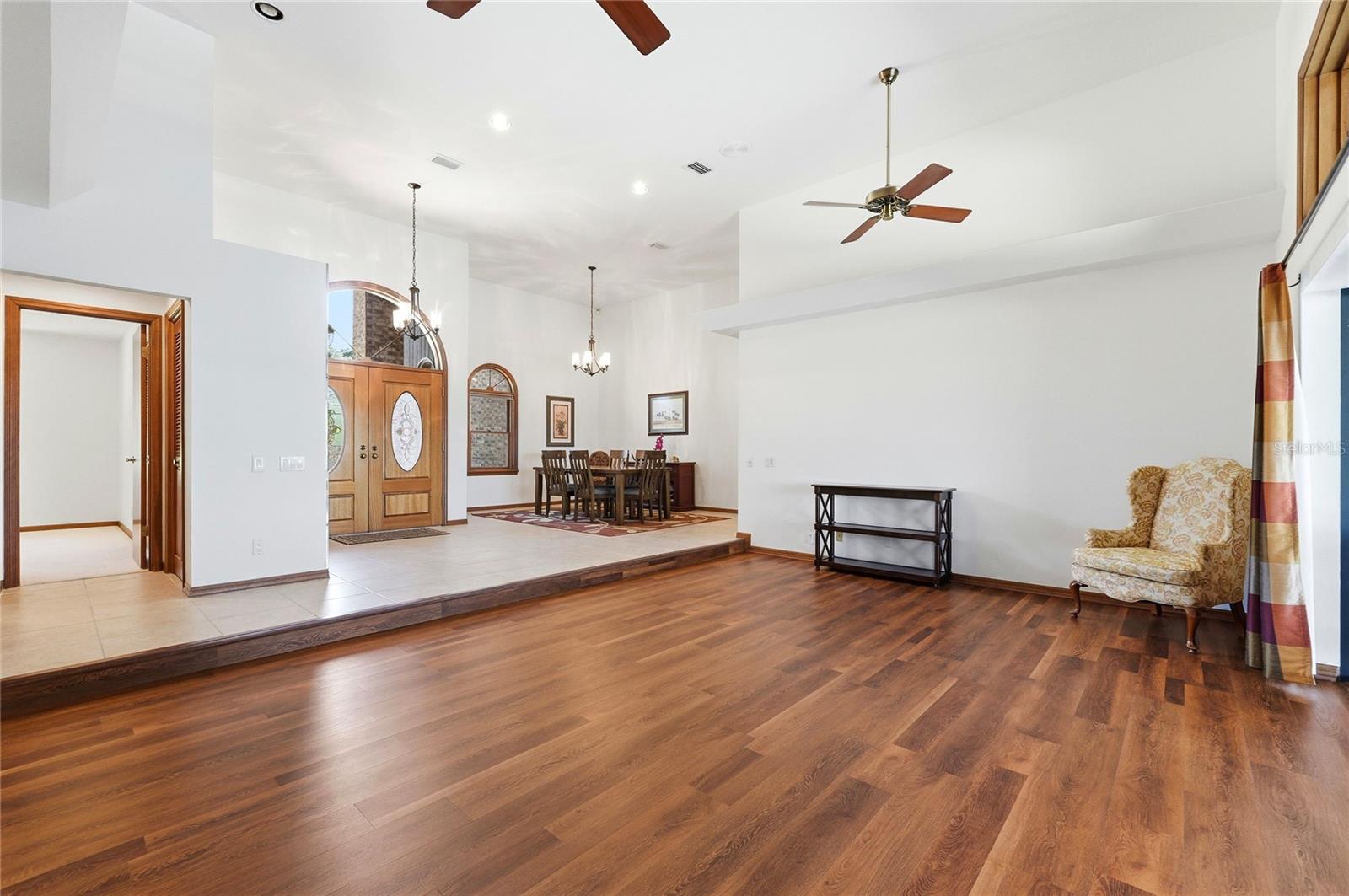 Image 16 of 64 For 157 Lake Roy Drive