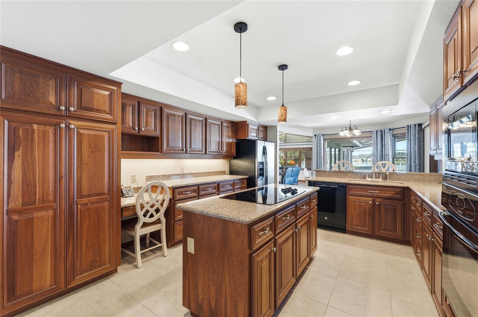 Image 21 of 64 For 157 Lake Roy Drive