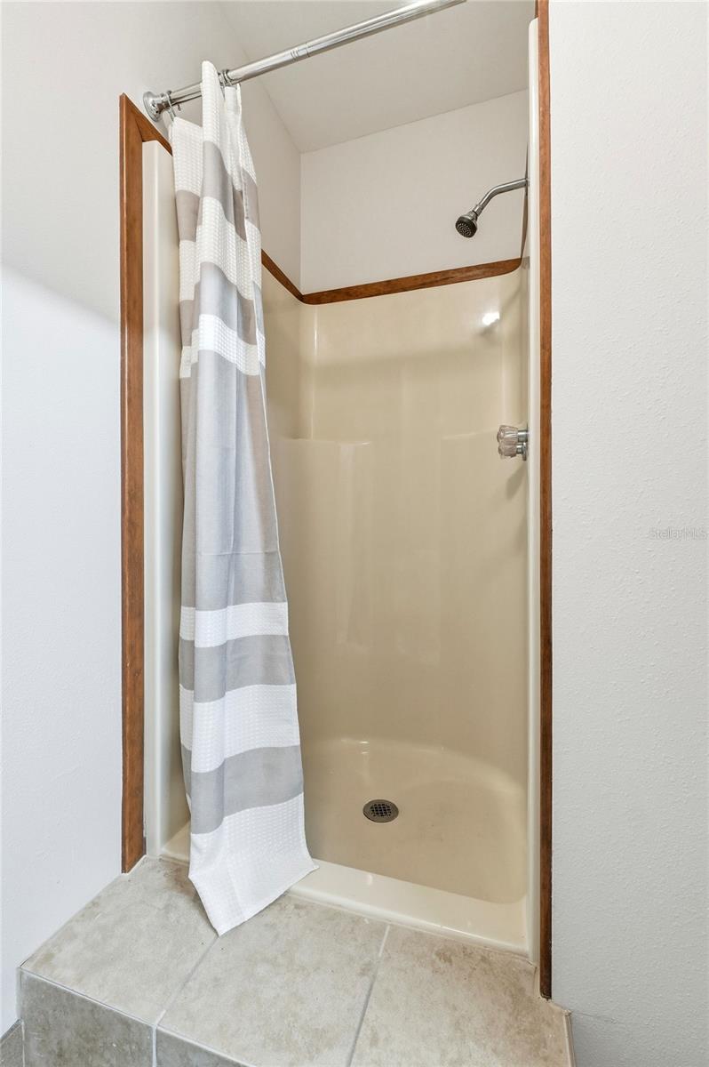 Image 40 of 64 For 157 Lake Roy Drive