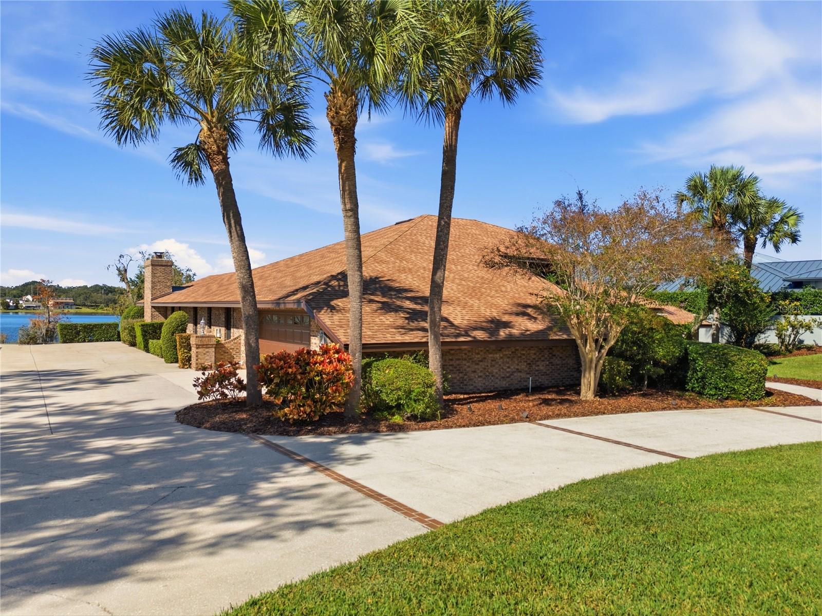 Image 7 of 64 For 157 Lake Roy Drive