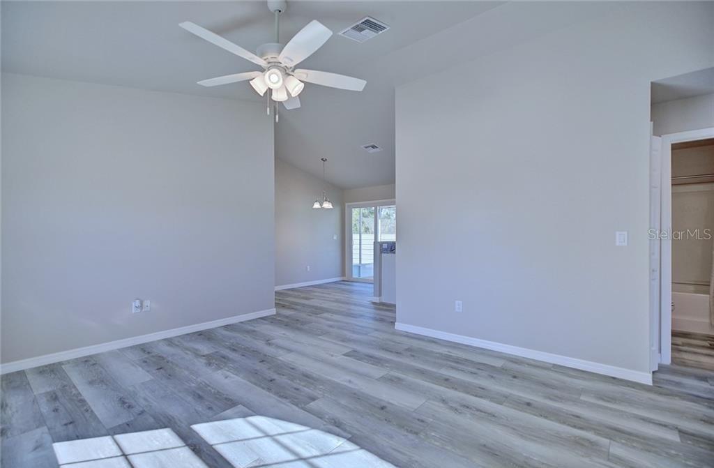 Image 18 of 42 For 2426 Wellston Road