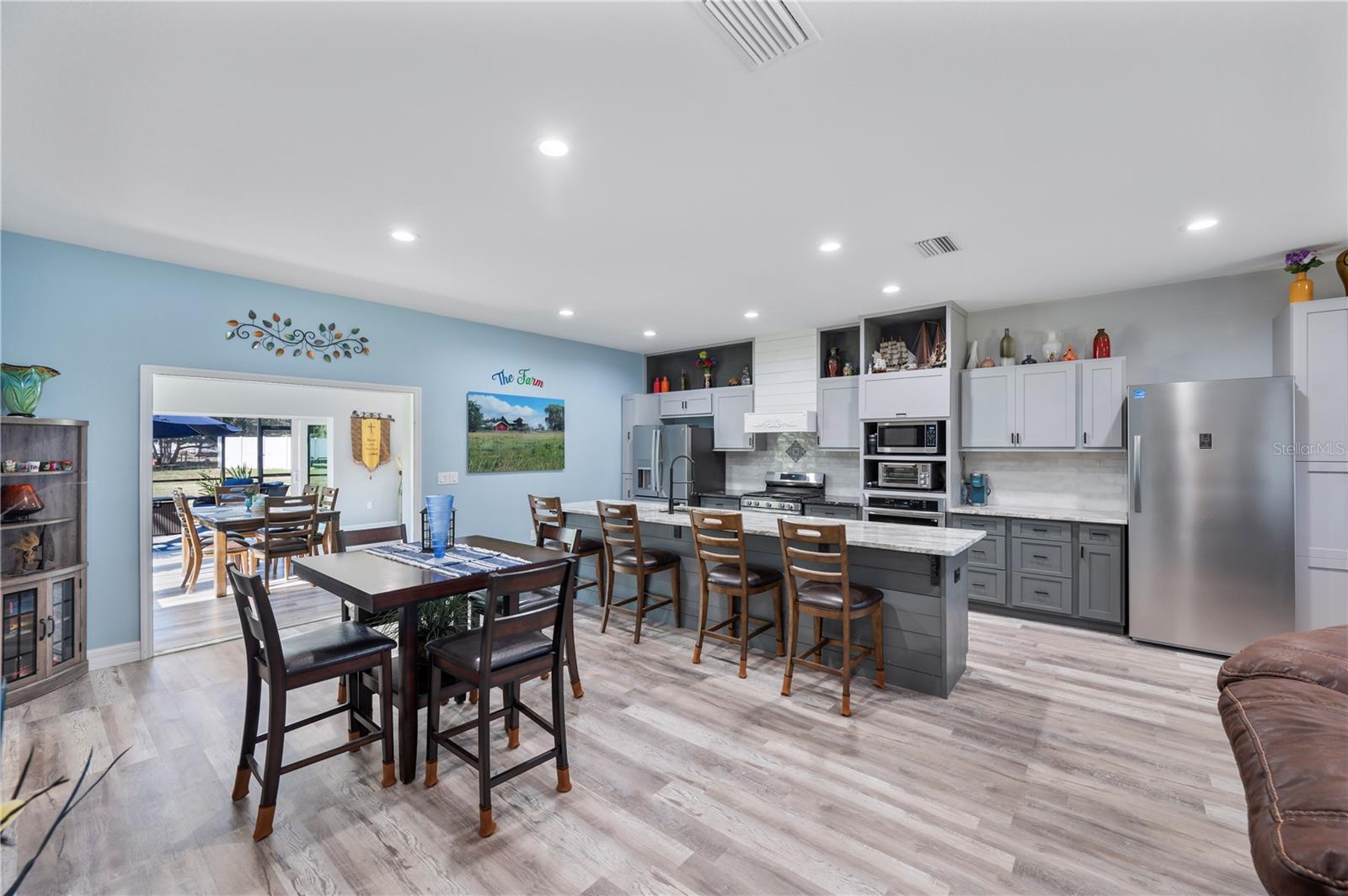 Image 16 of 76 For 2525 Ranchland Acres Road