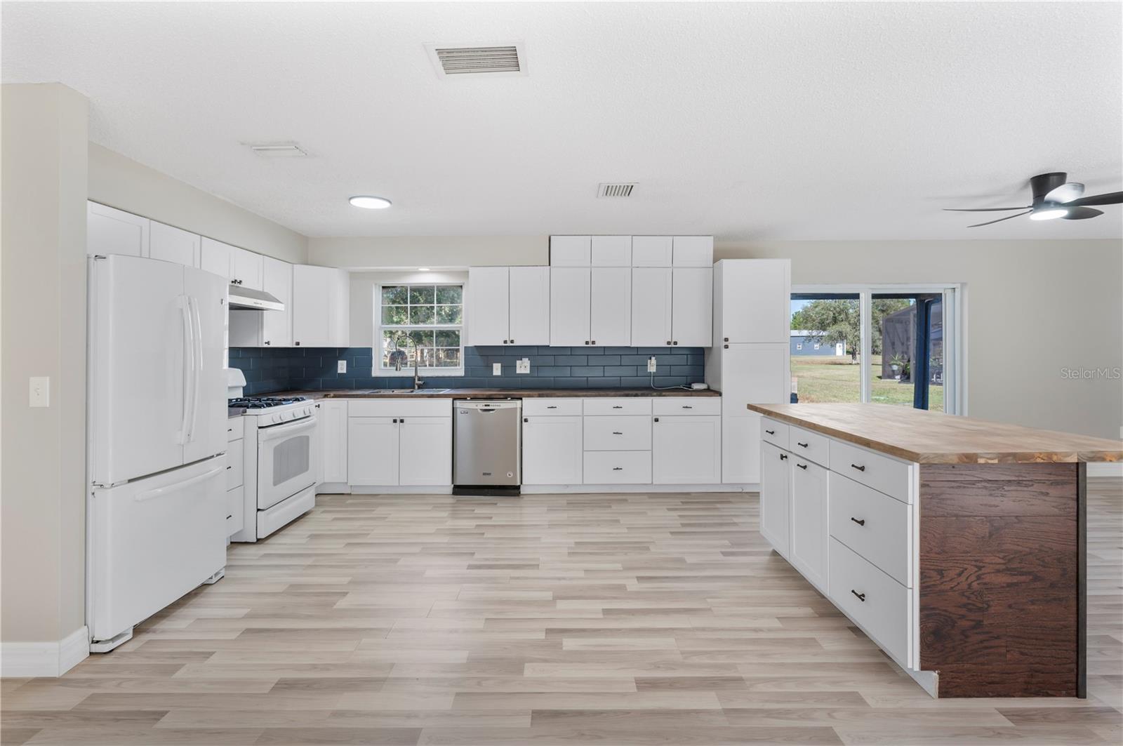 Image 46 of 76 For 2525 Ranchland Acres Road