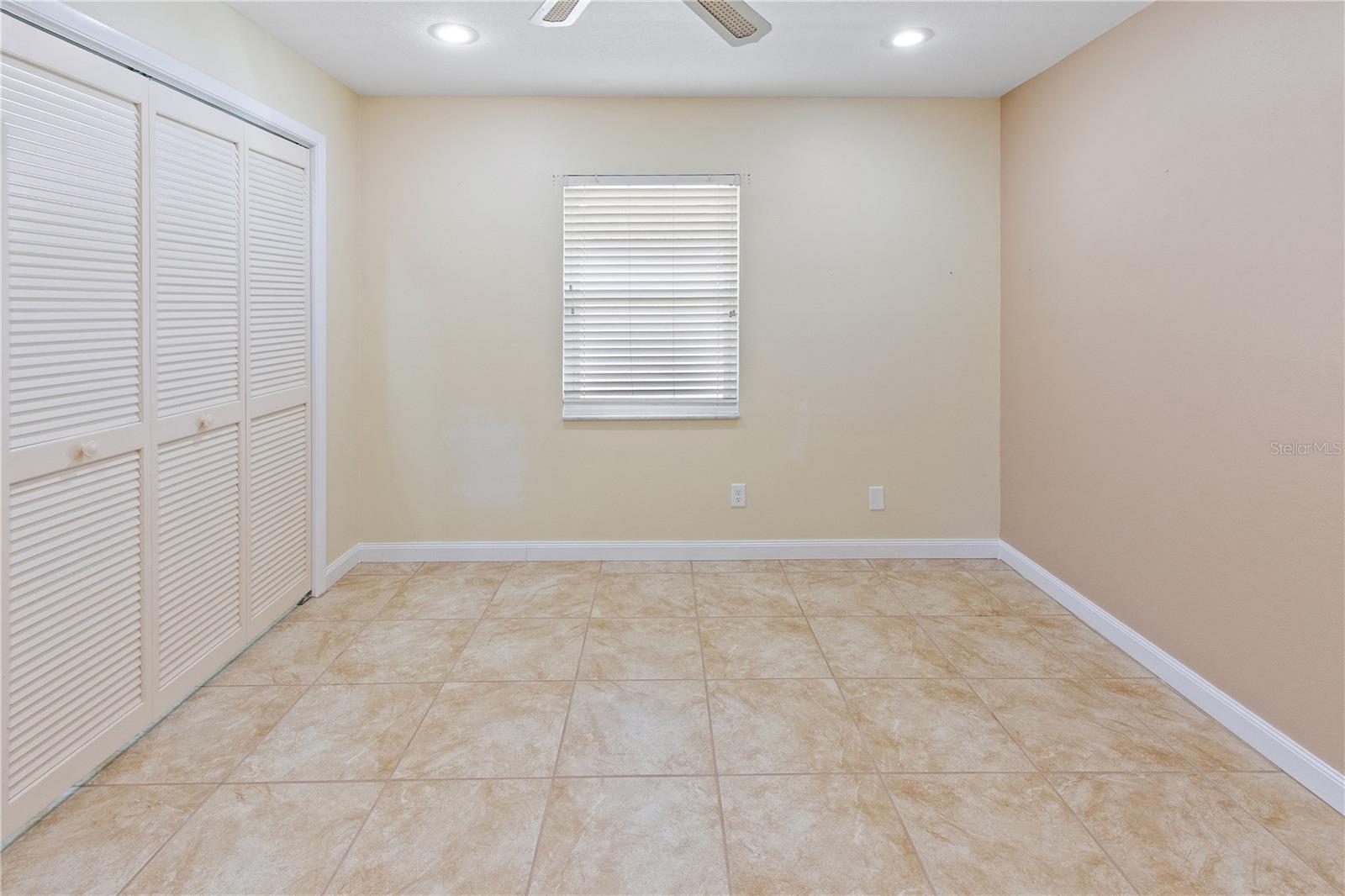 Image 23 of 51 For 731 Canberra Road