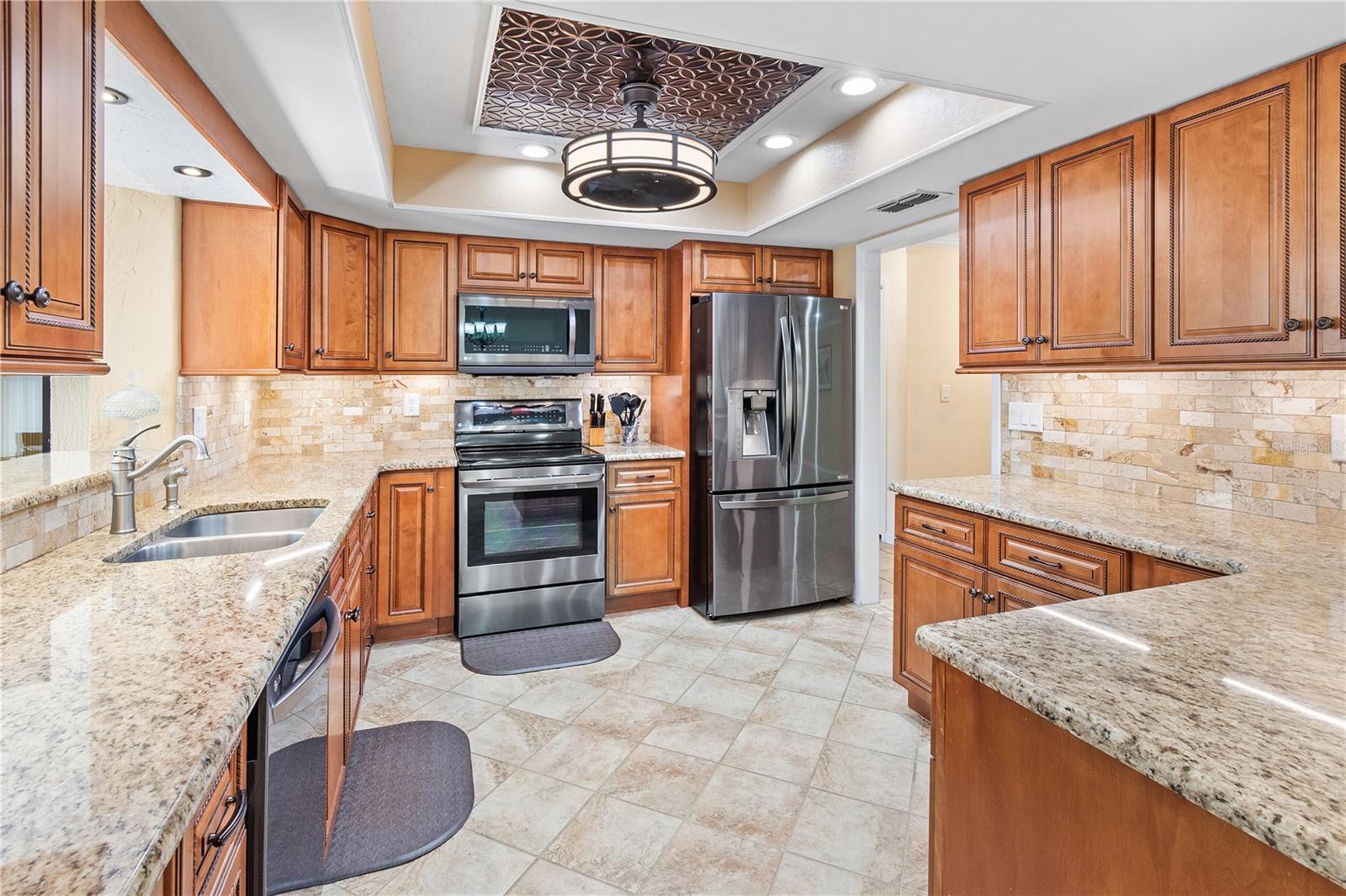 Image 4 of 51 For 731 Canberra Road