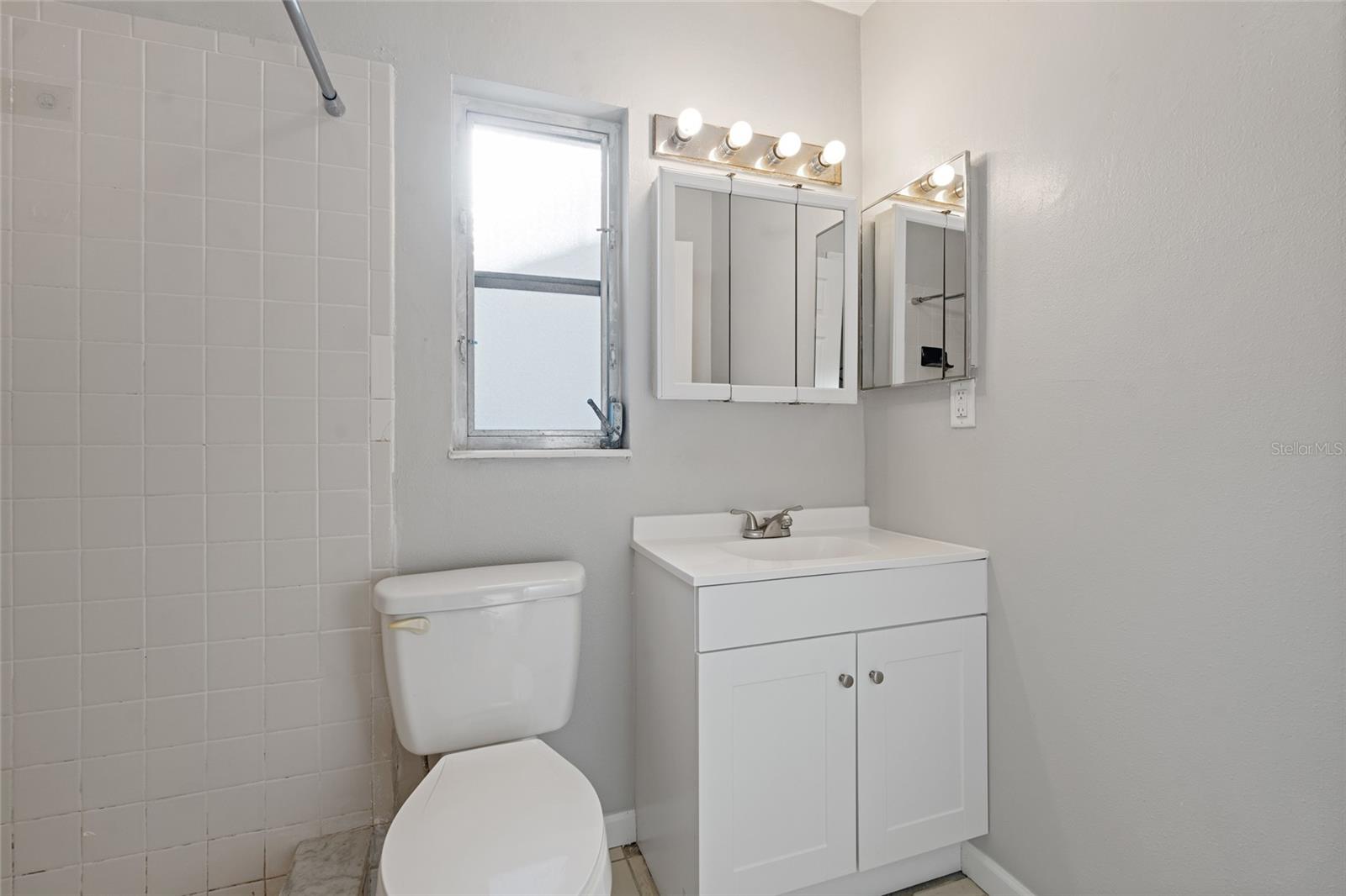 Image 22 of 42 For 3967 Arkansas Avenue Ne