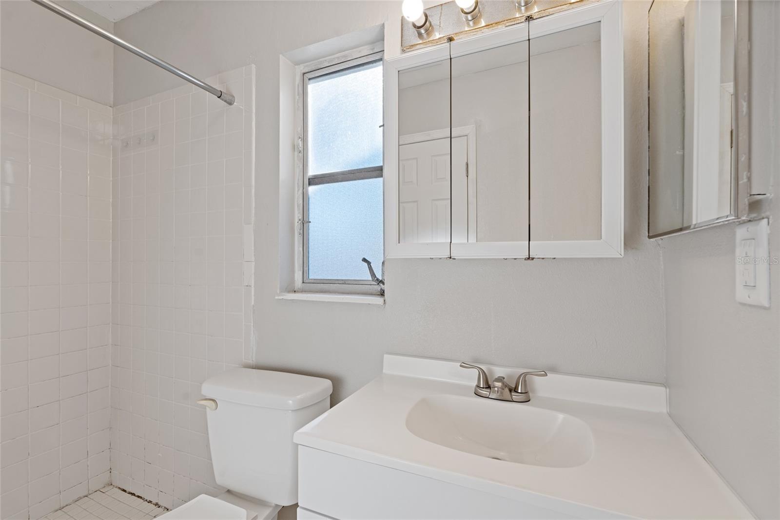 Image 23 of 42 For 3967 Arkansas Avenue Ne