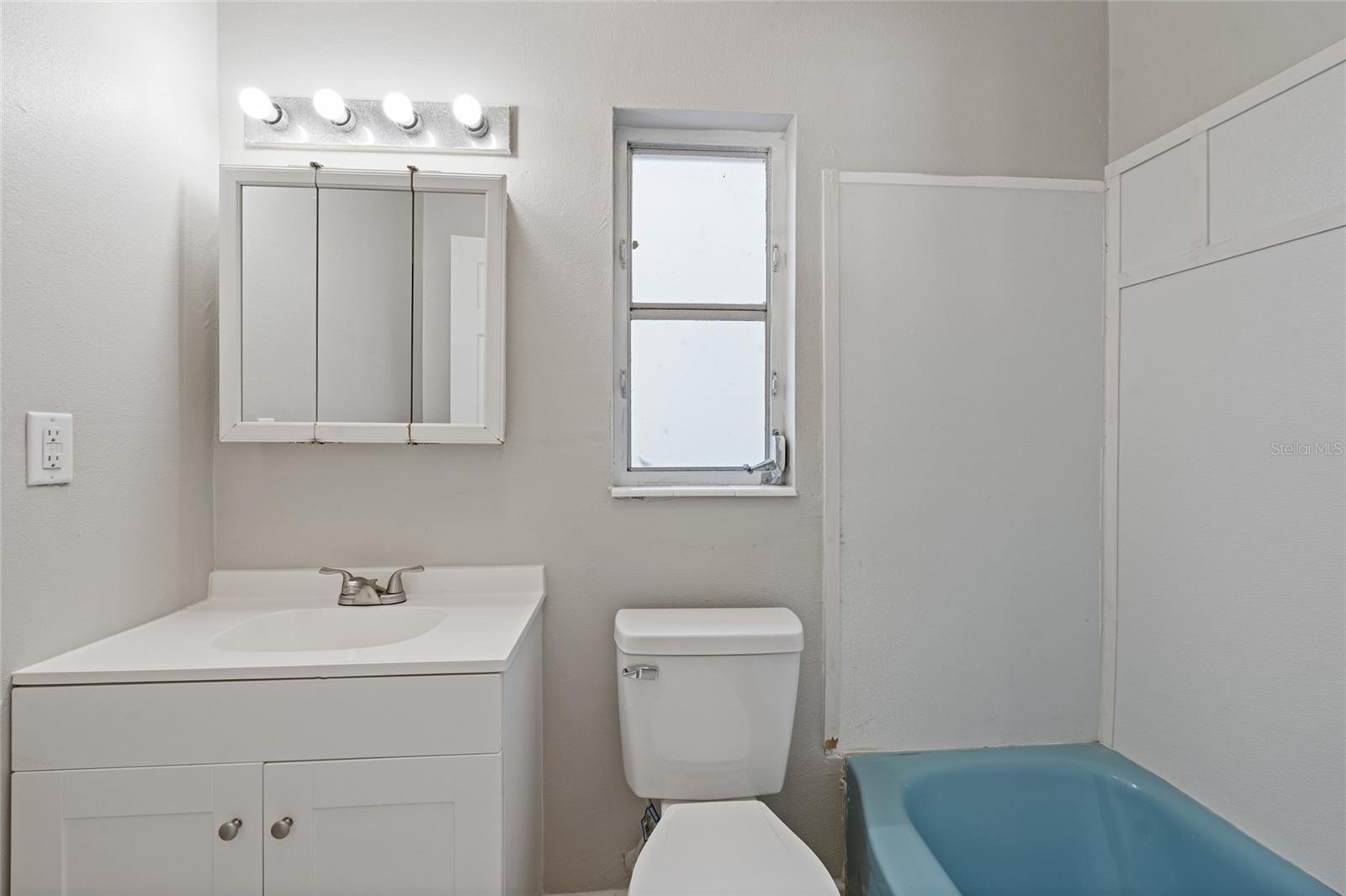 Image 27 of 42 For 3967 Arkansas Avenue Ne