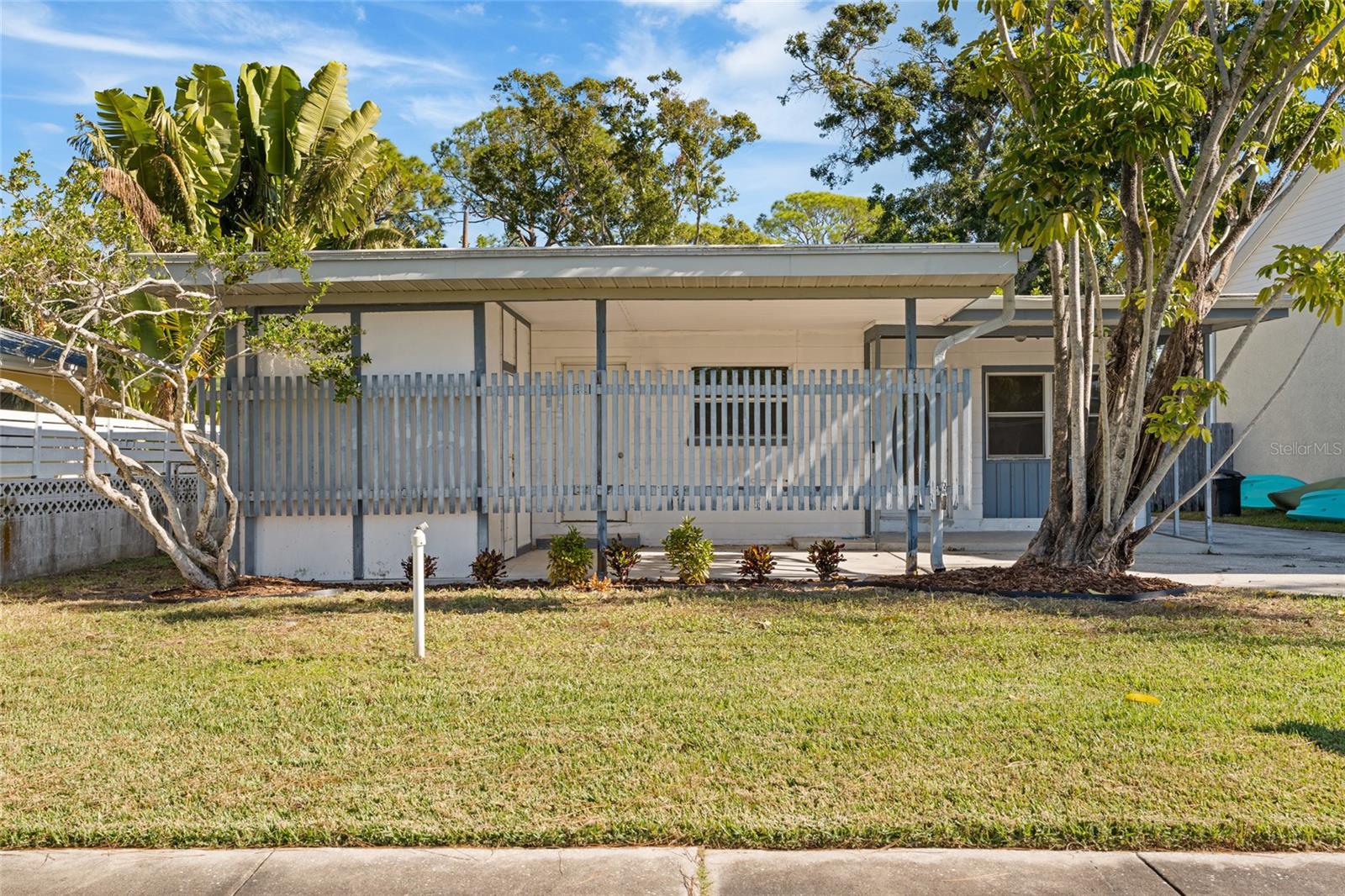 Image 3 of 42 For 3967 Arkansas Avenue Ne