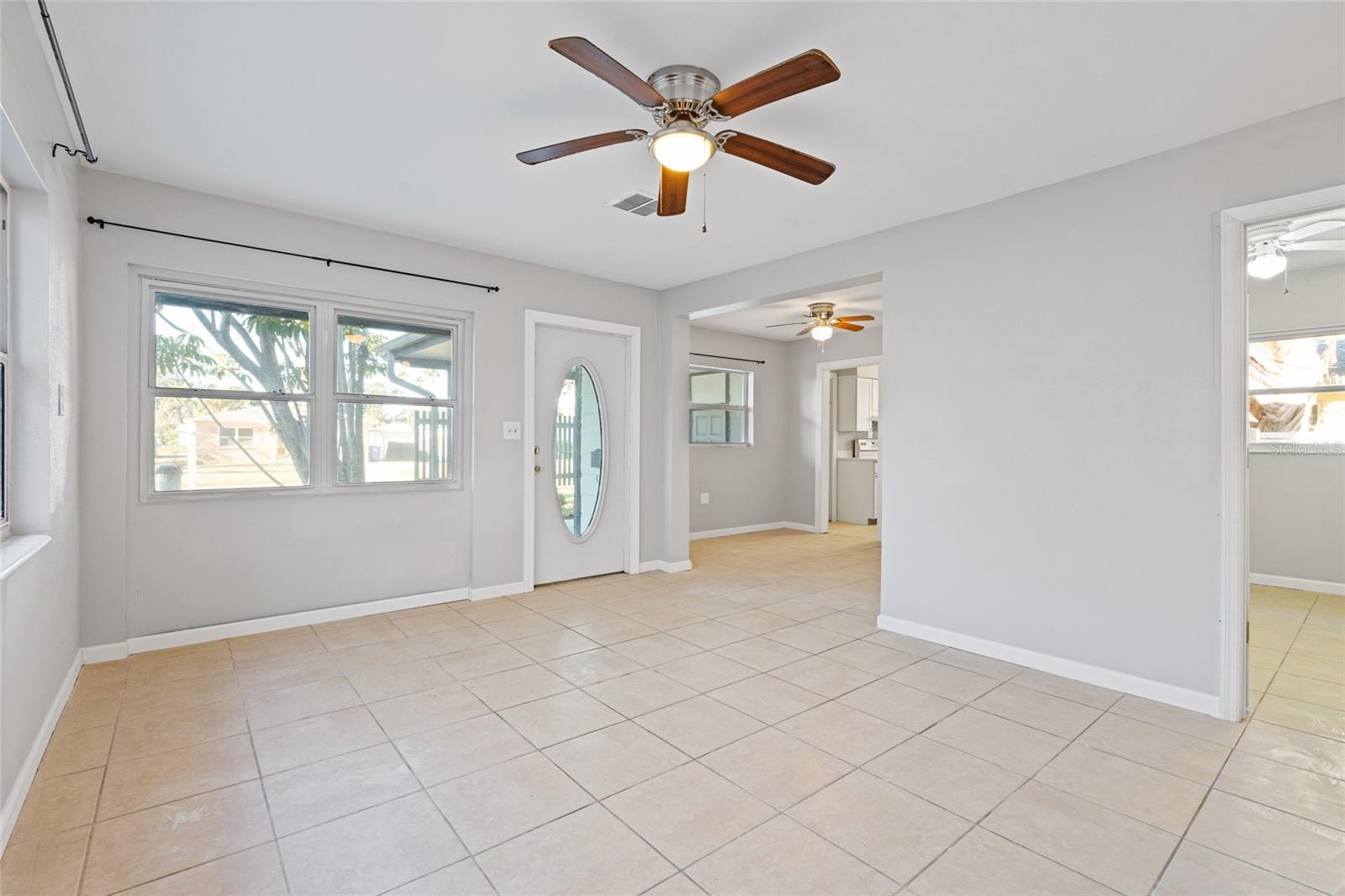 Image 6 of 42 For 3967 Arkansas Avenue Ne