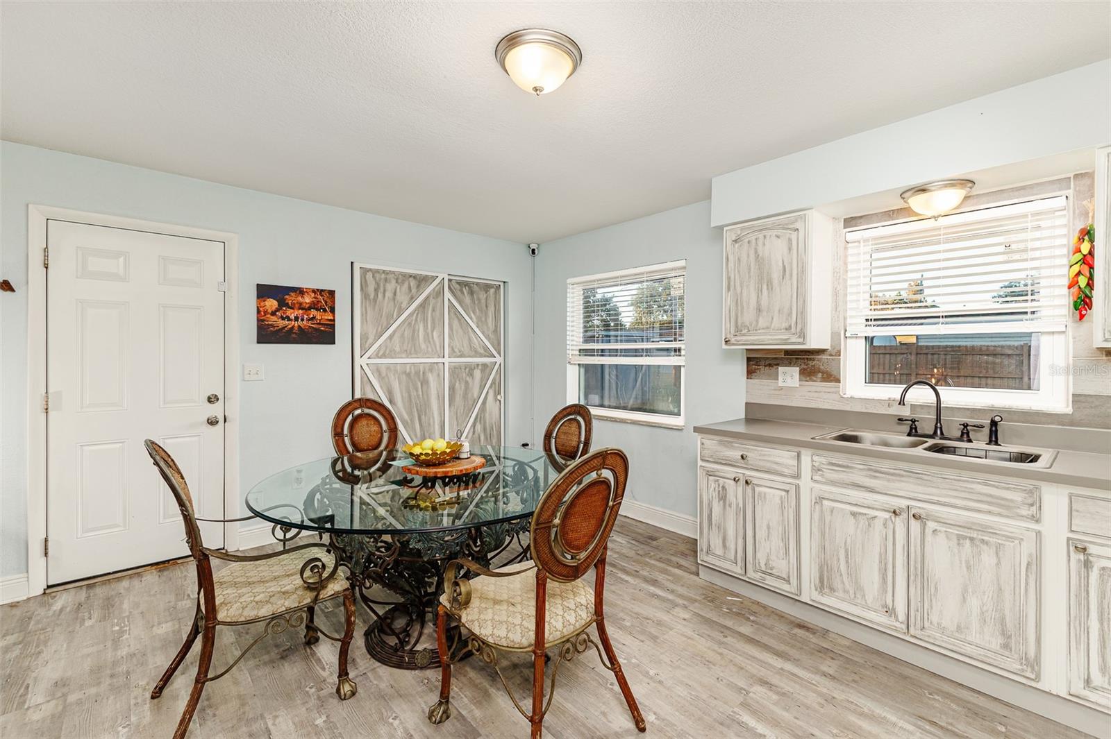 Image 15 of 21 For 1526 Edgewood Drive