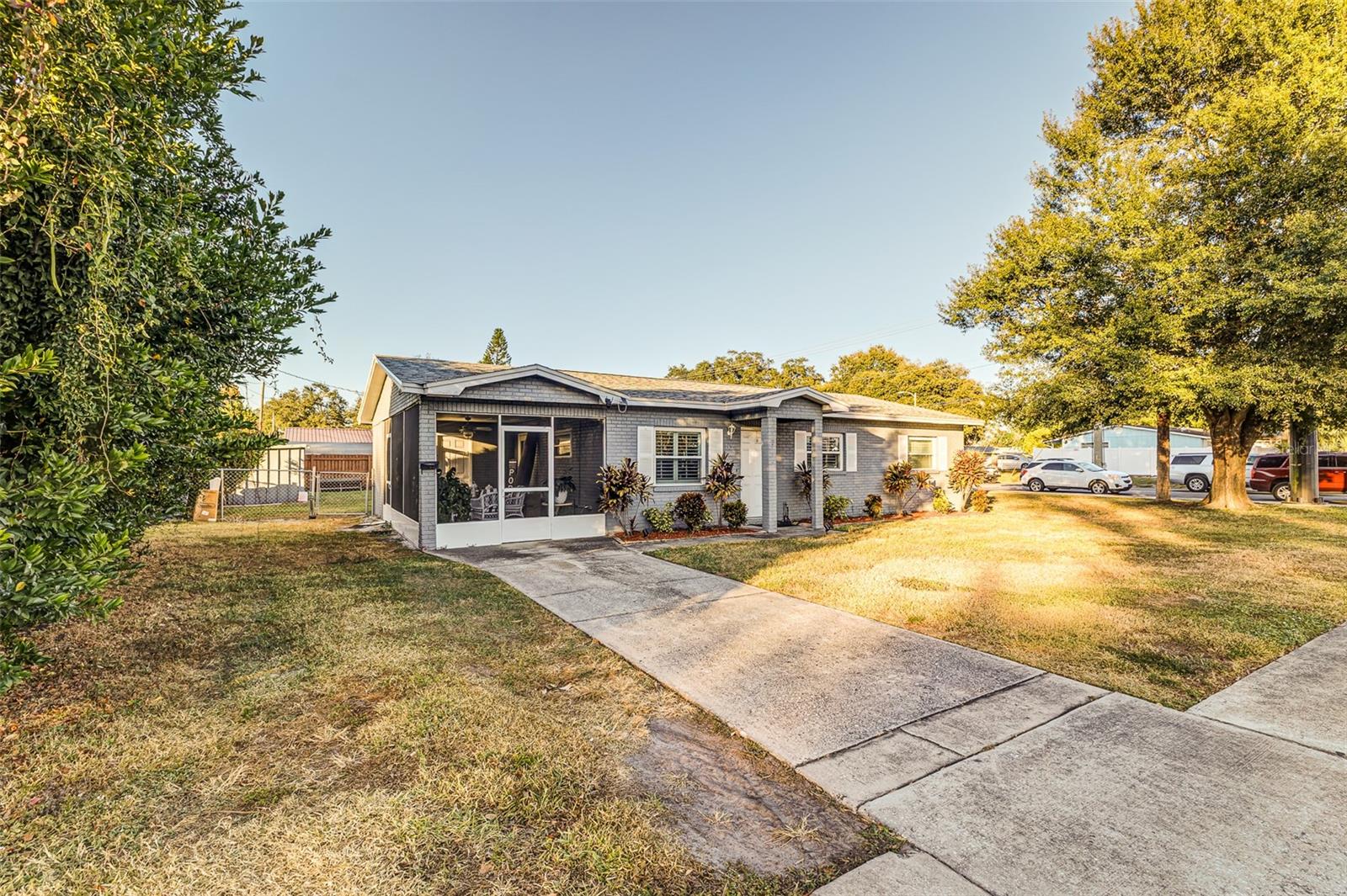 Image 3 of 21 For 1526 Edgewood Drive