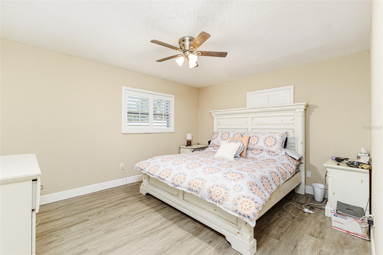 Image 7 of 21 For 1526 Edgewood Drive