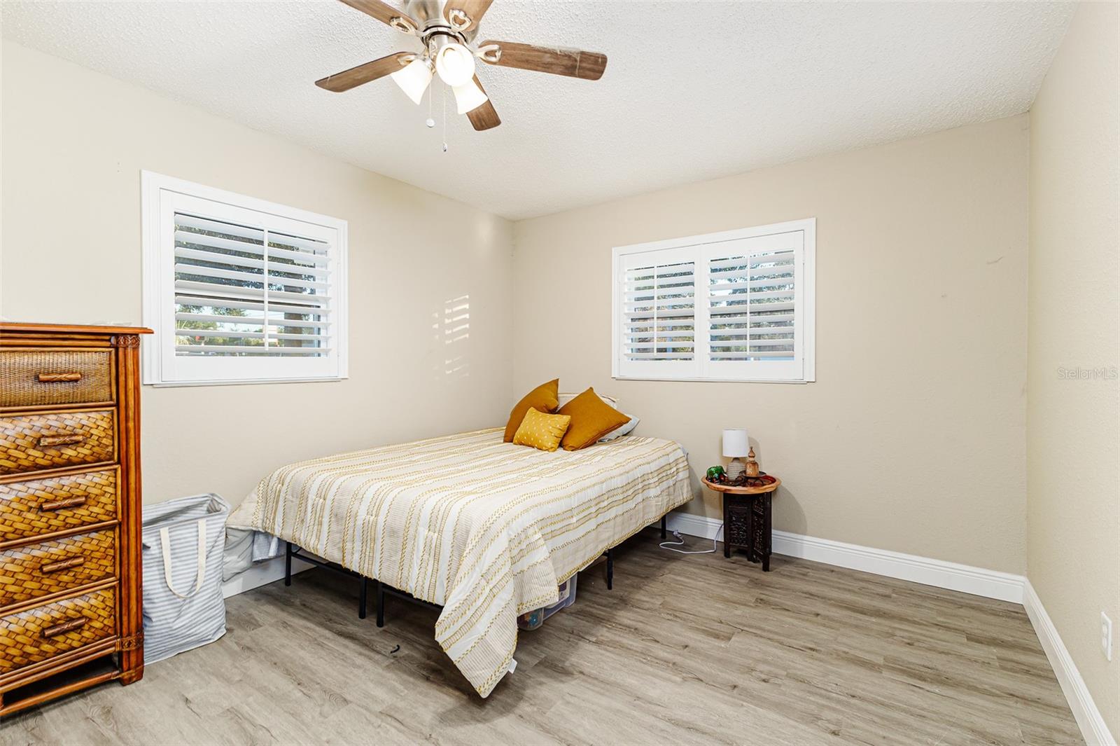 Image 9 of 21 For 1526 Edgewood Drive