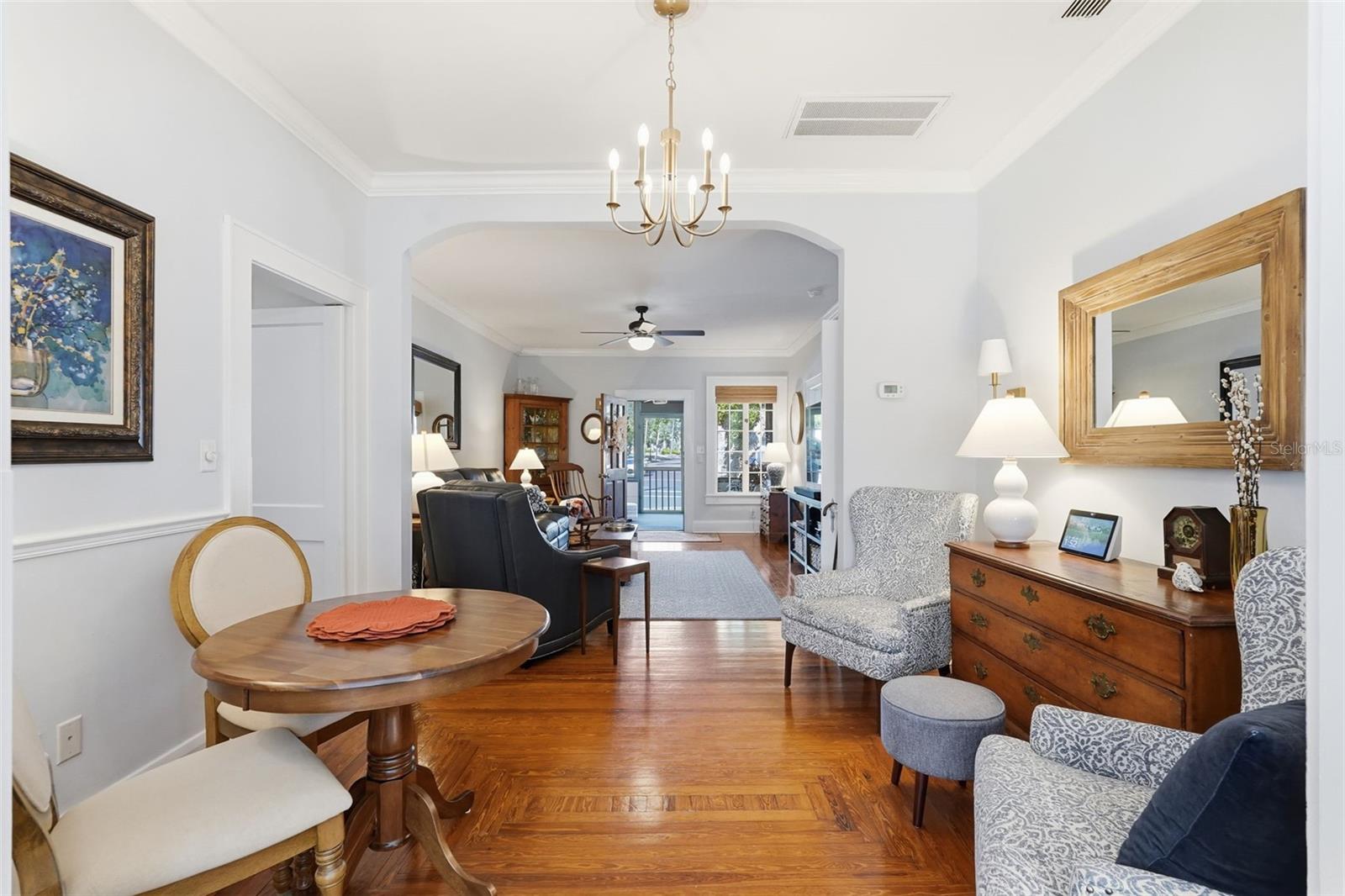 Image 13 of 46 For 825 Vistabula Street