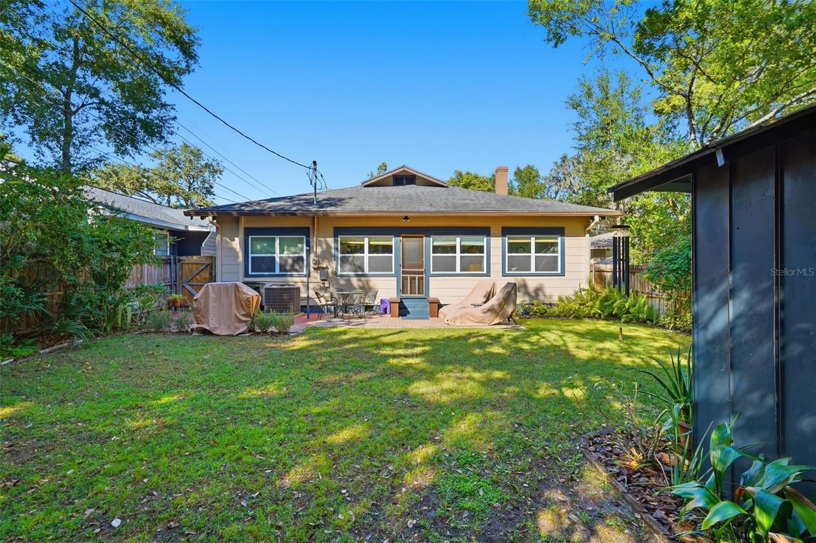 Image 34 of 46 For 825 Vistabula Street