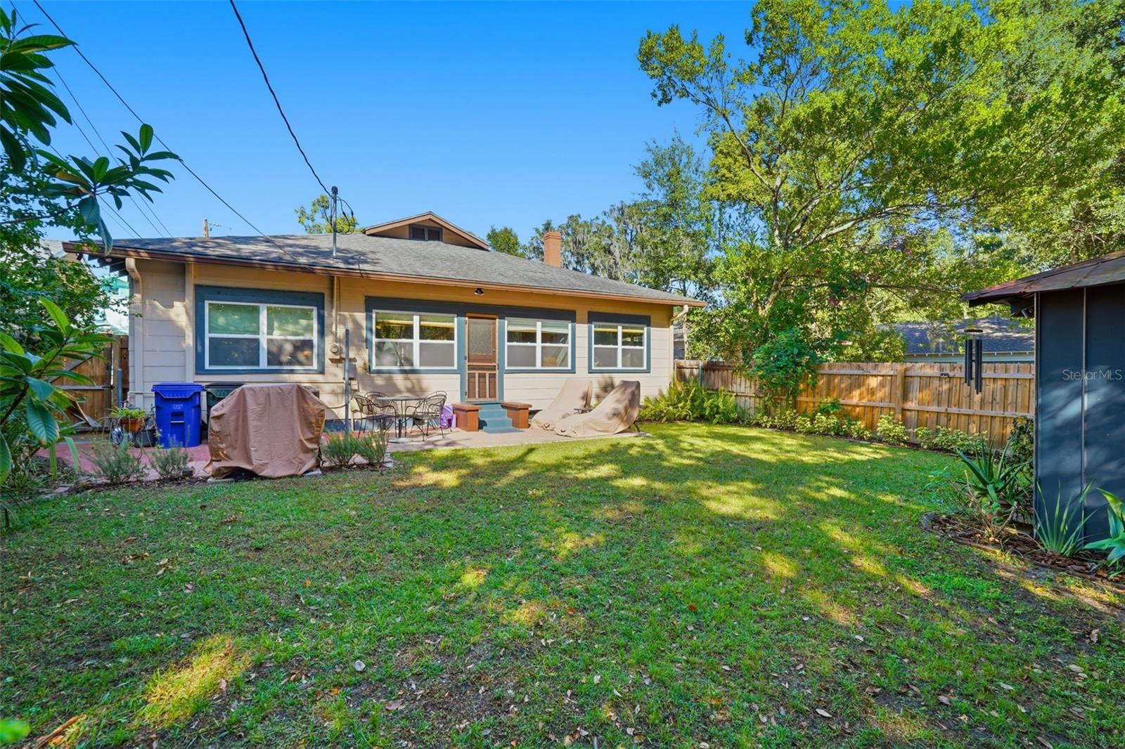 Image 35 of 46 For 825 Vistabula Street