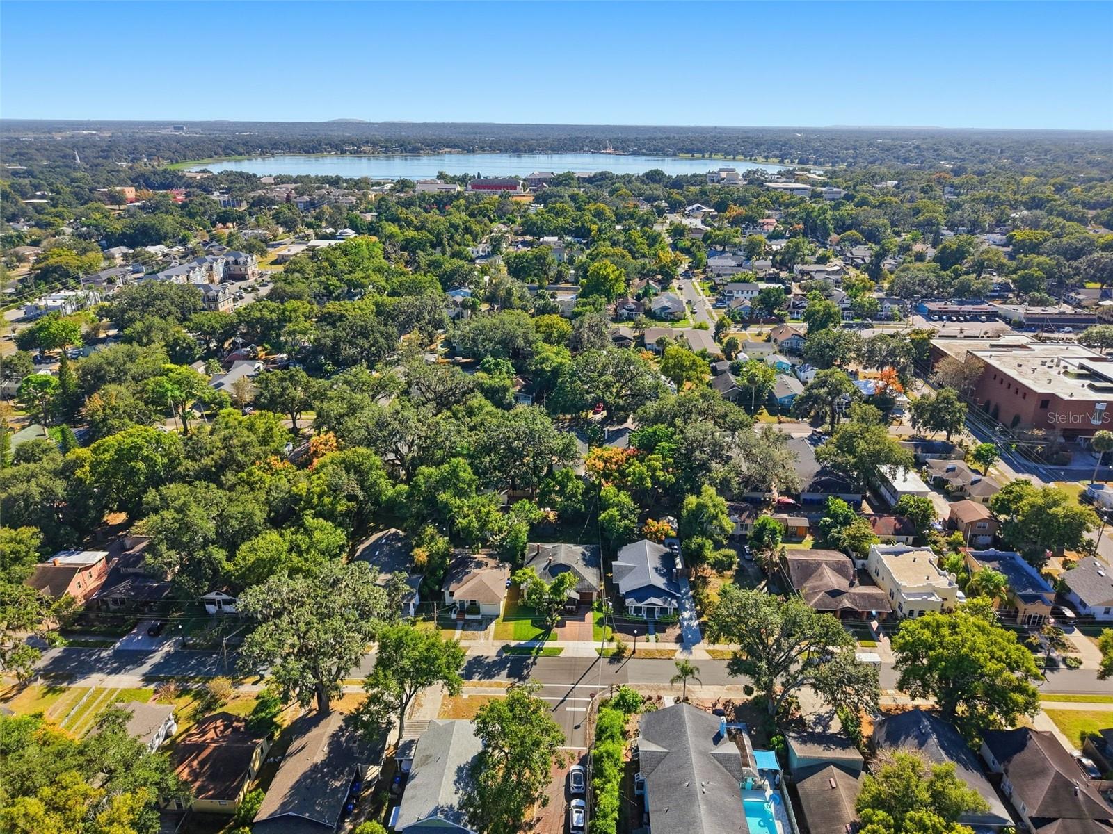 Image 45 of 46 For 825 Vistabula Street