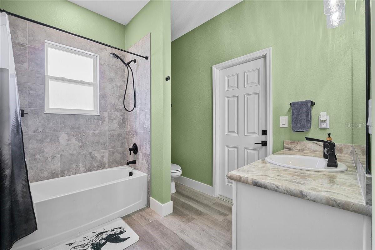 Image 13 of 21 For 185 St Thomas Drive