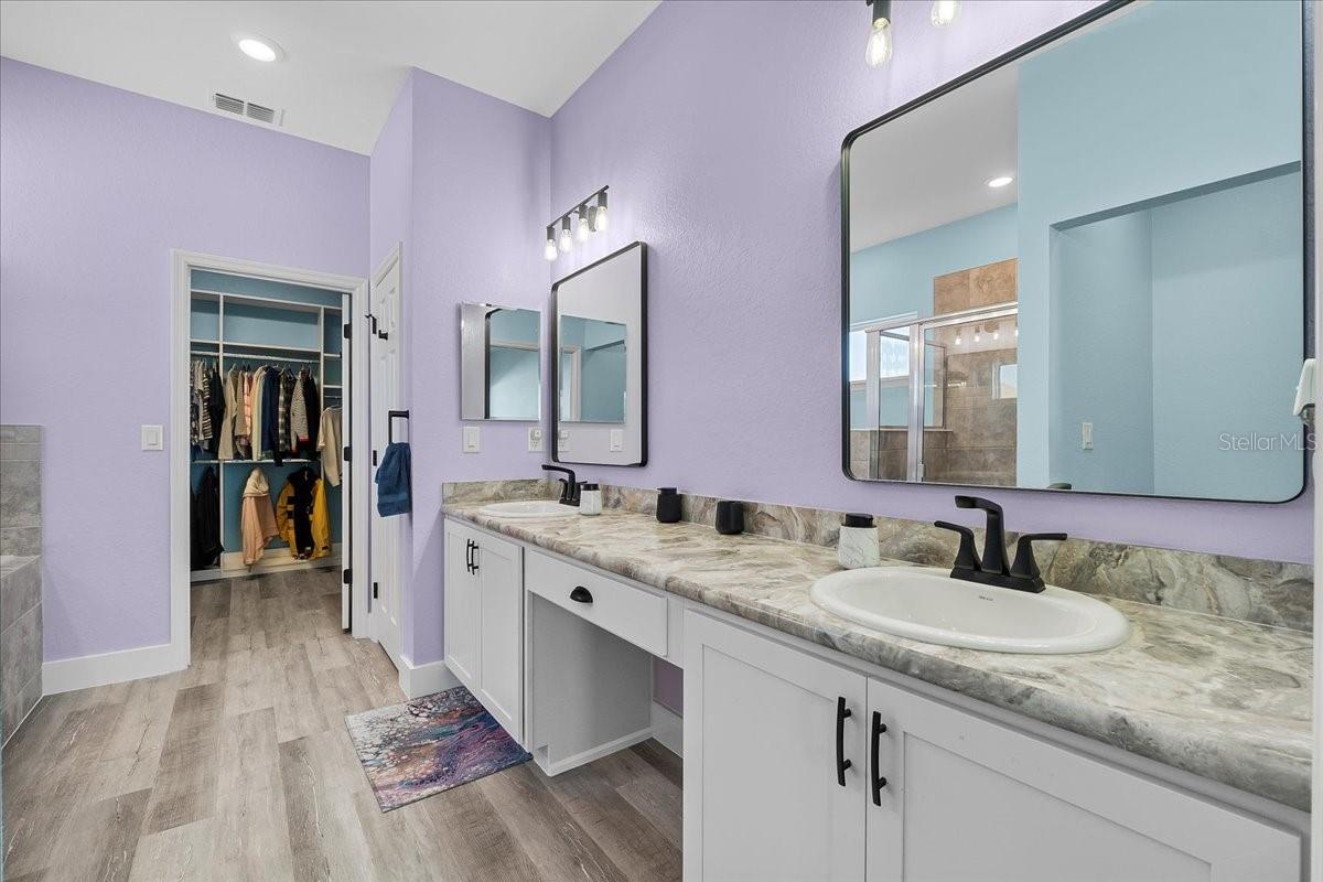 Image 8 of 21 For 185 St Thomas Drive