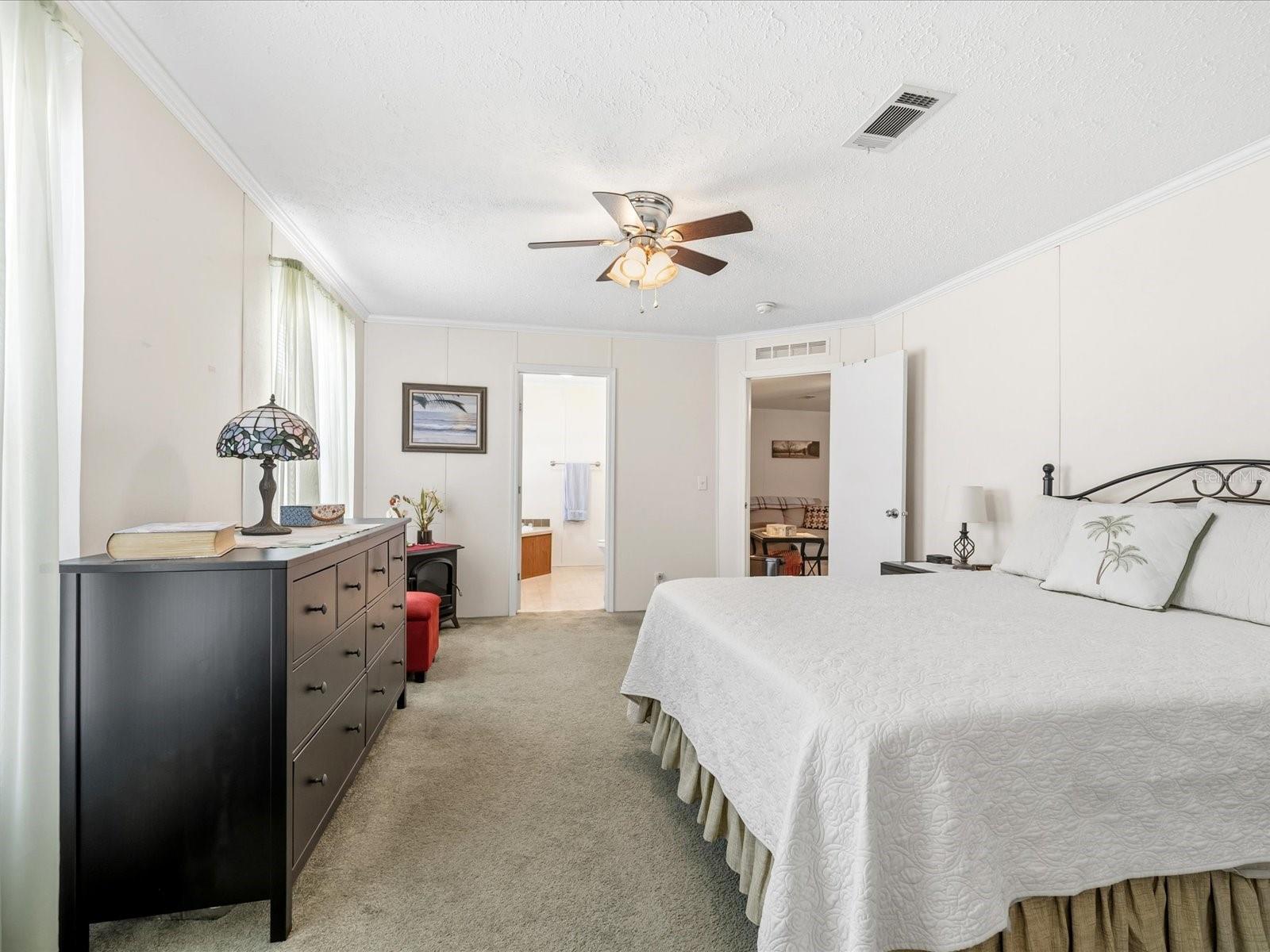 Image 12 of 24 For 444 Skyline Drive W