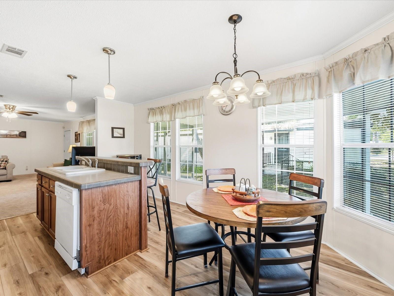 Image 16 of 24 For 444 Skyline Drive W