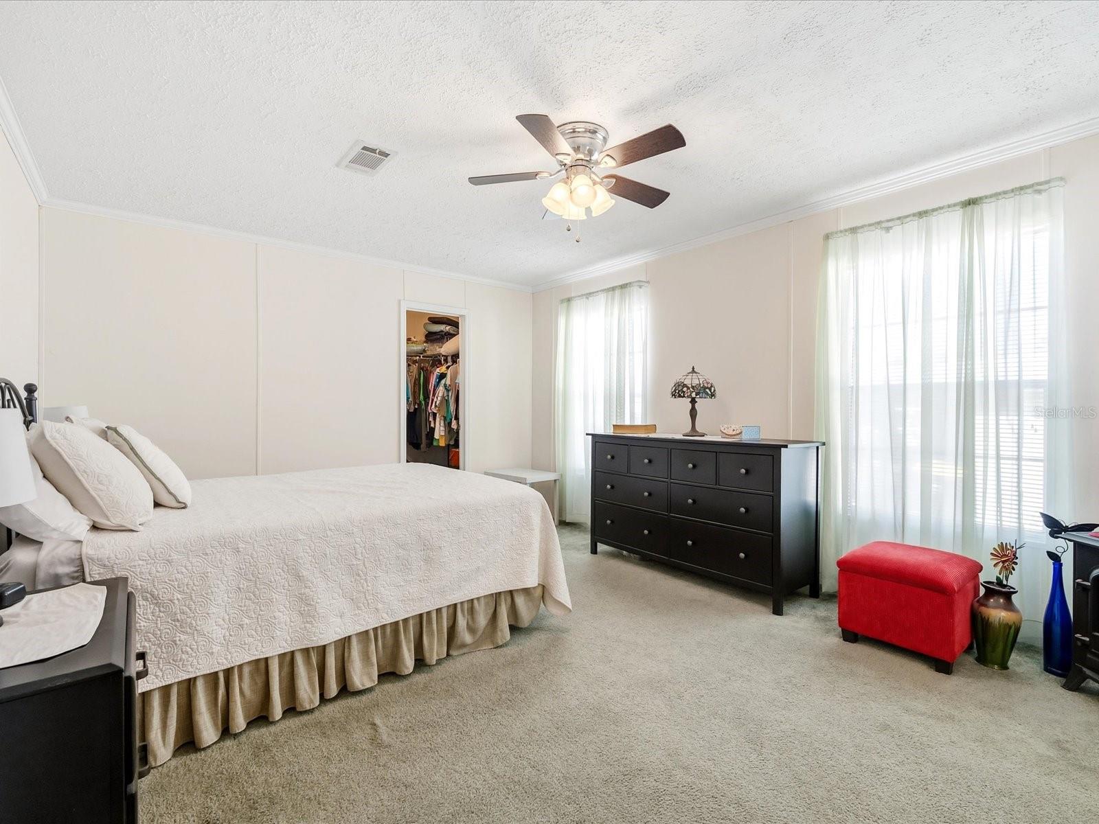 Image 7 of 24 For 444 Skyline Drive W