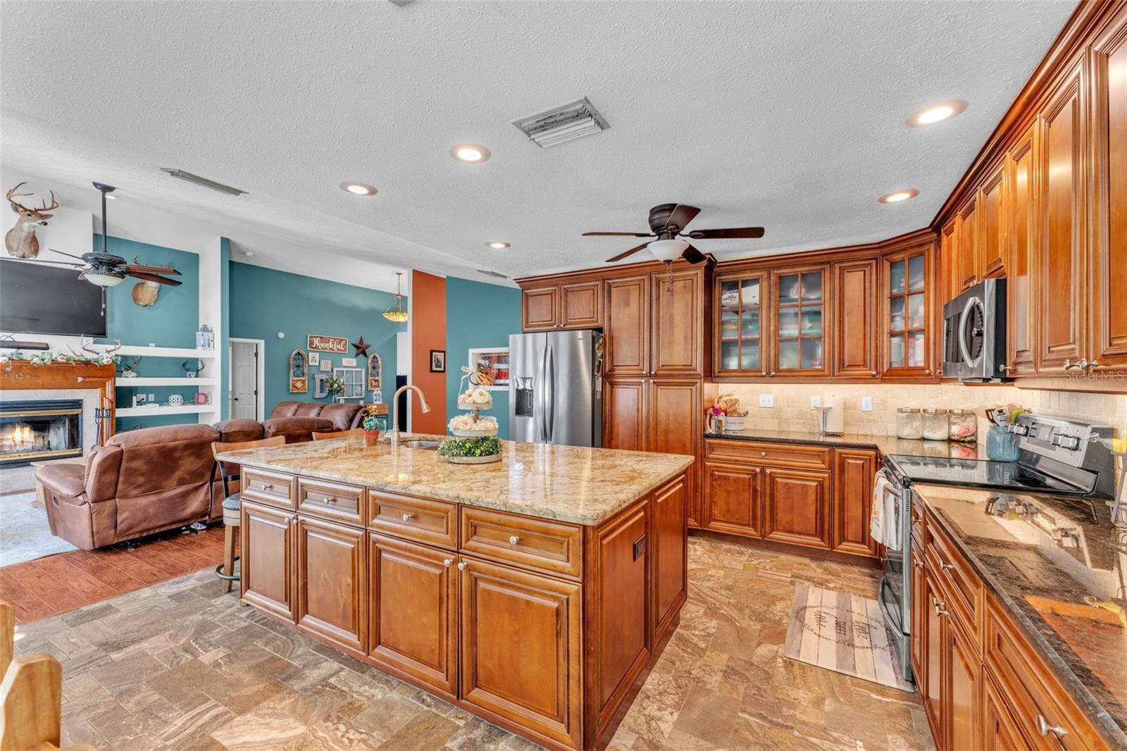 Image 10 of 39 For 5108 Waterwood Drive