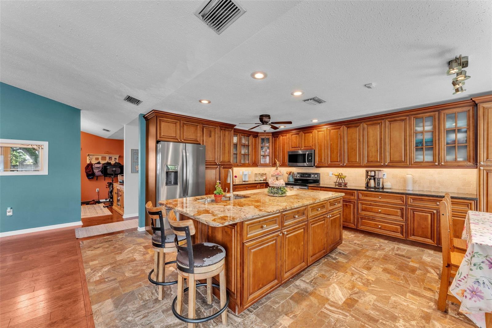 Image 7 of 39 For 5108 Waterwood Drive