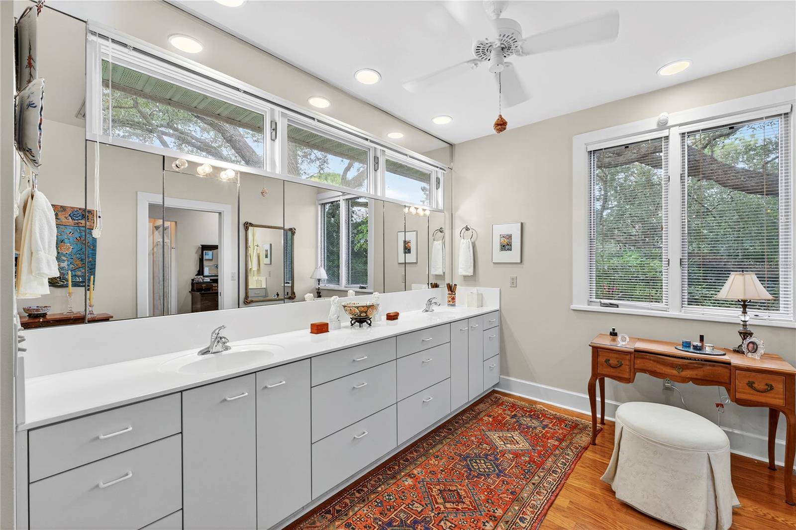 Listing photo id 35 for 3 Brogden Court Se