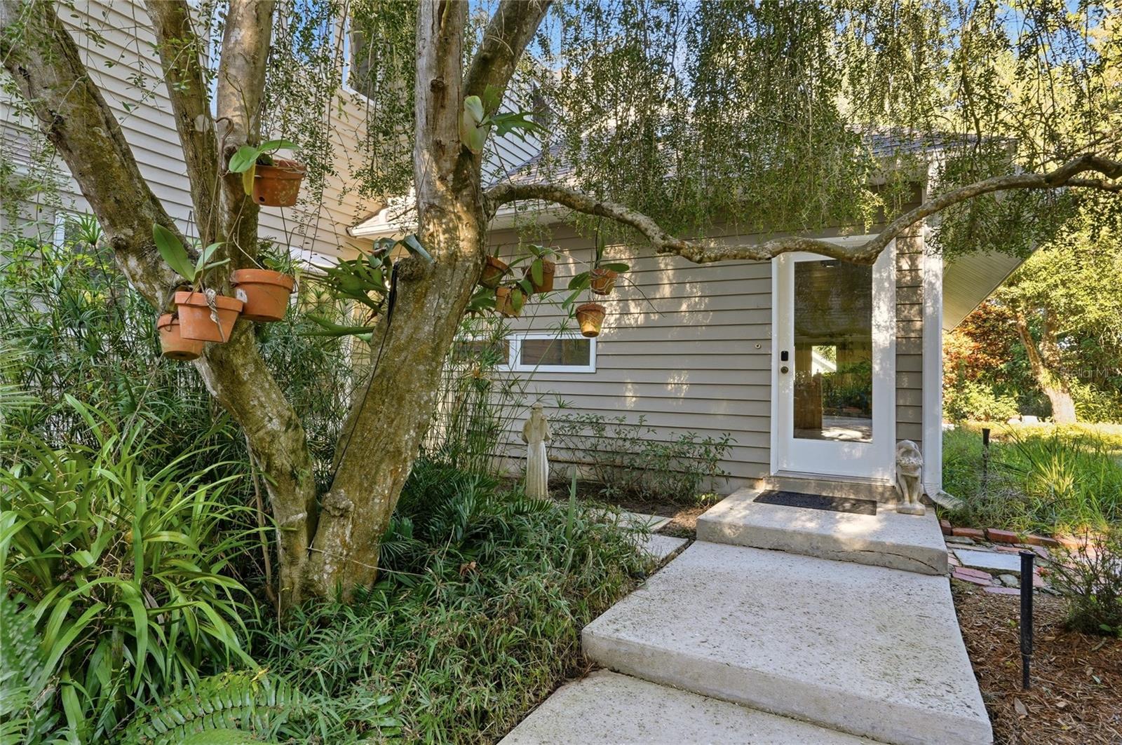 Listing photo id 61 for 3 Brogden Court Se