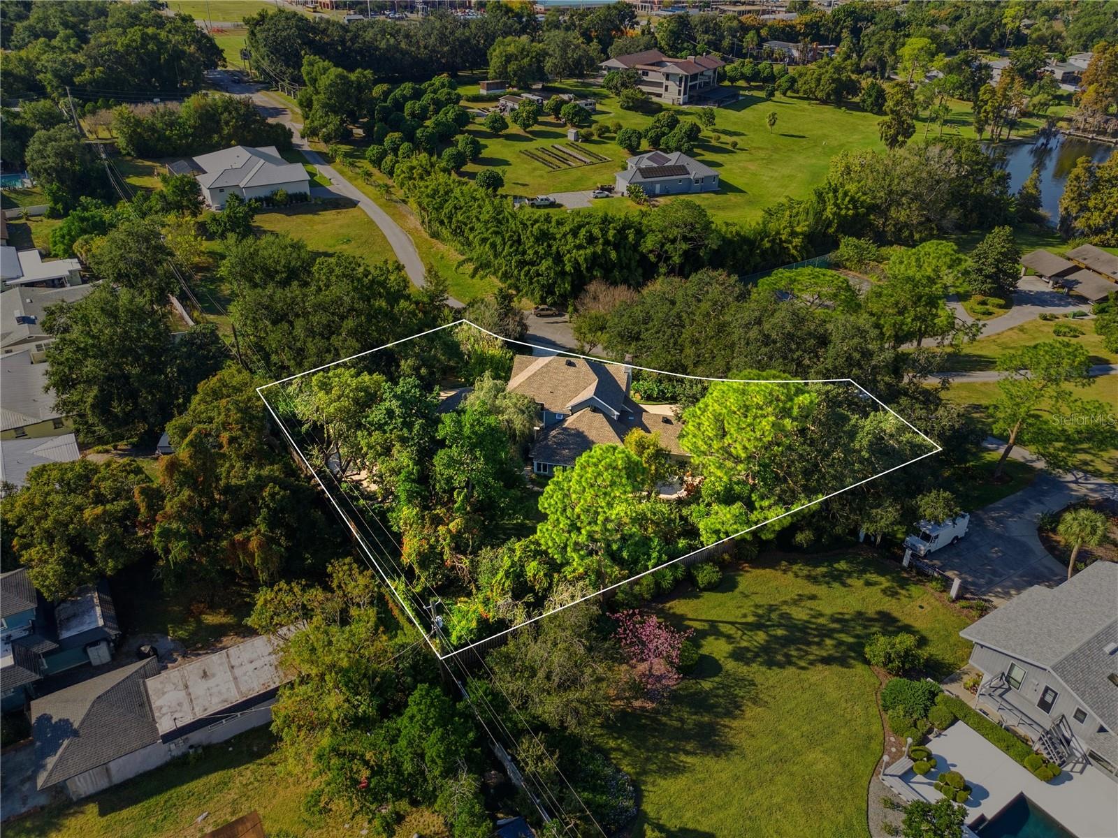 Listing photo id 77 for 3 Brogden Court Se