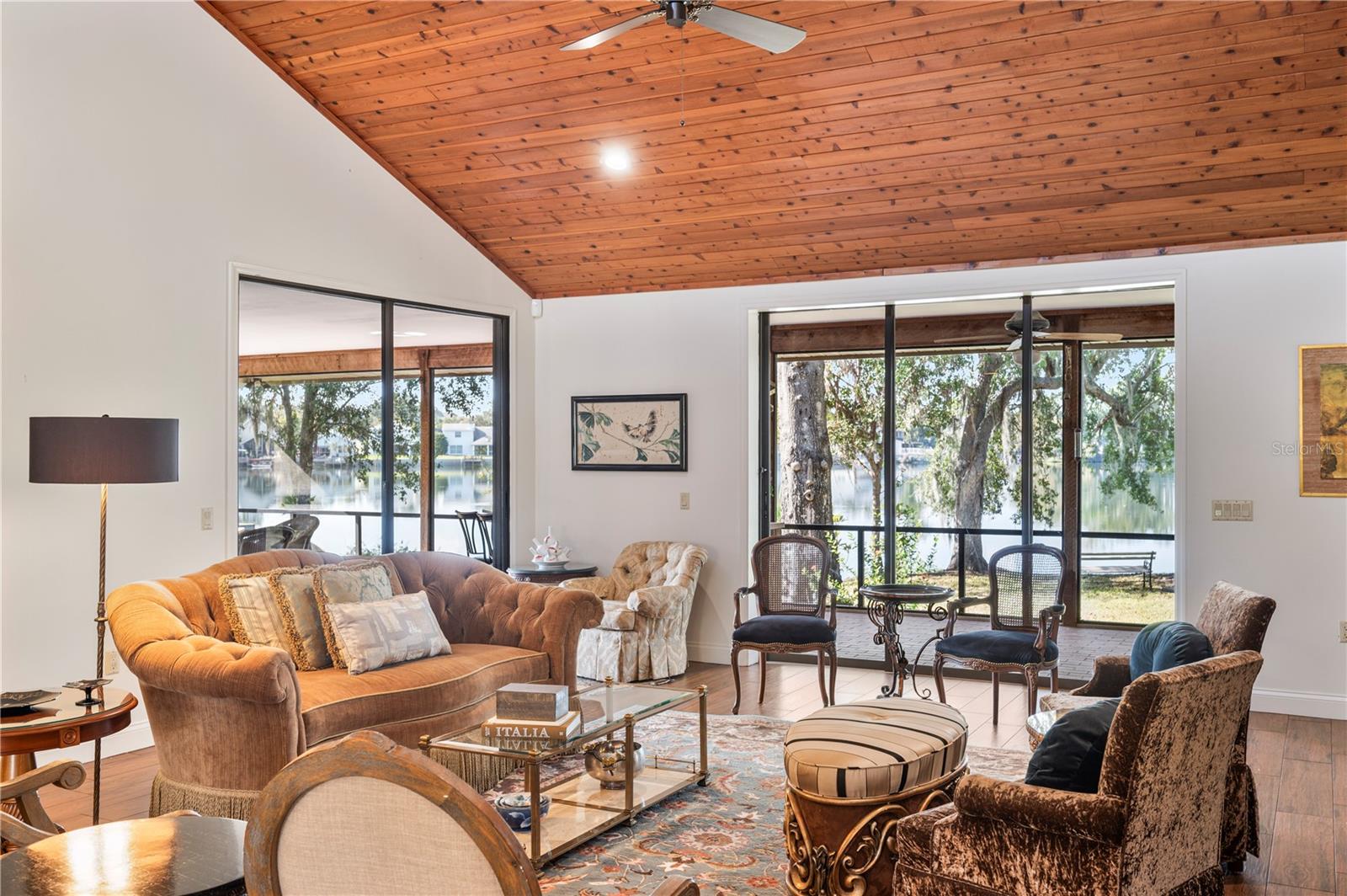 Image 19 of 81 For 521 Century Oak Court