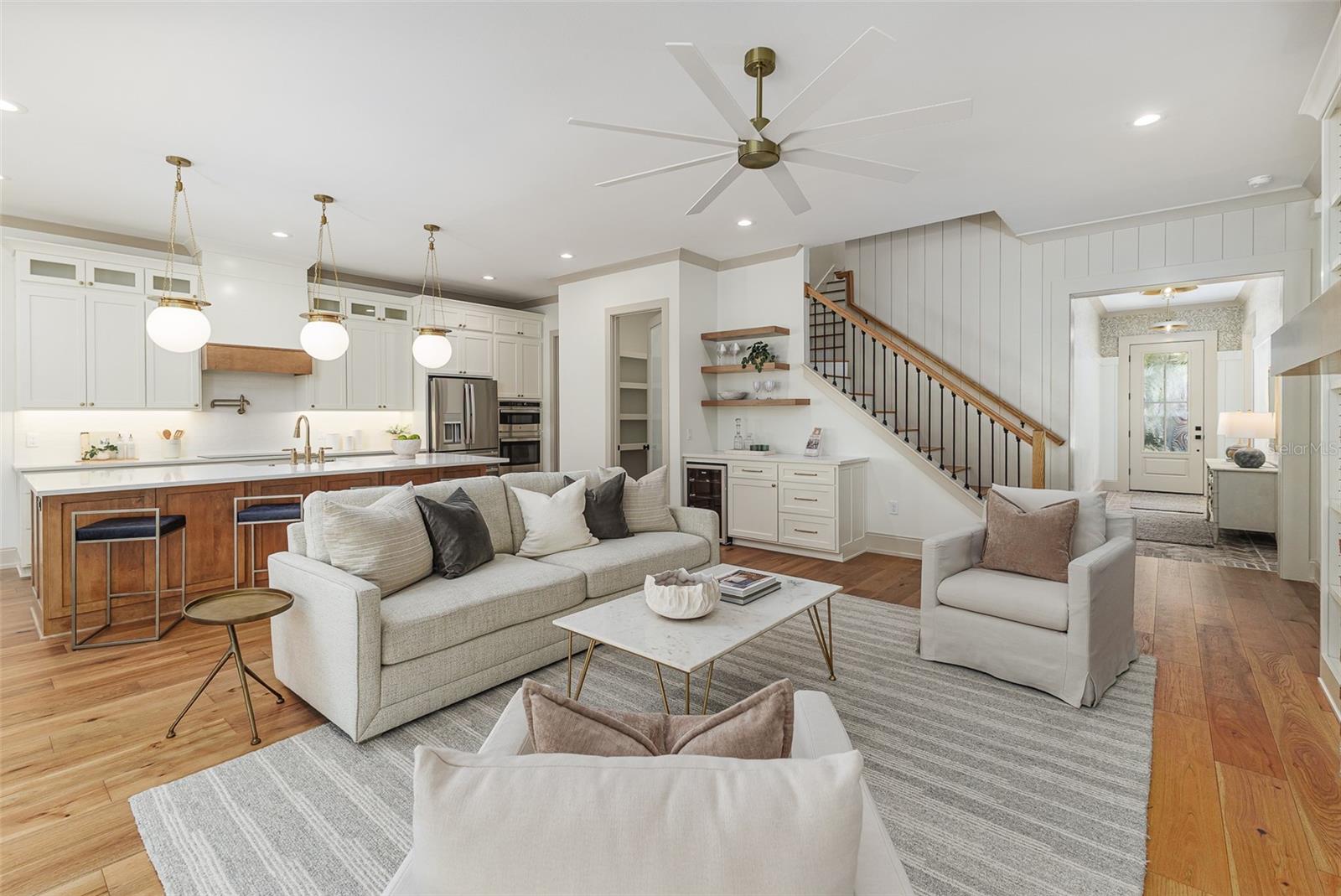 Image 11 of 85 For 2611 Berkeley Avenue