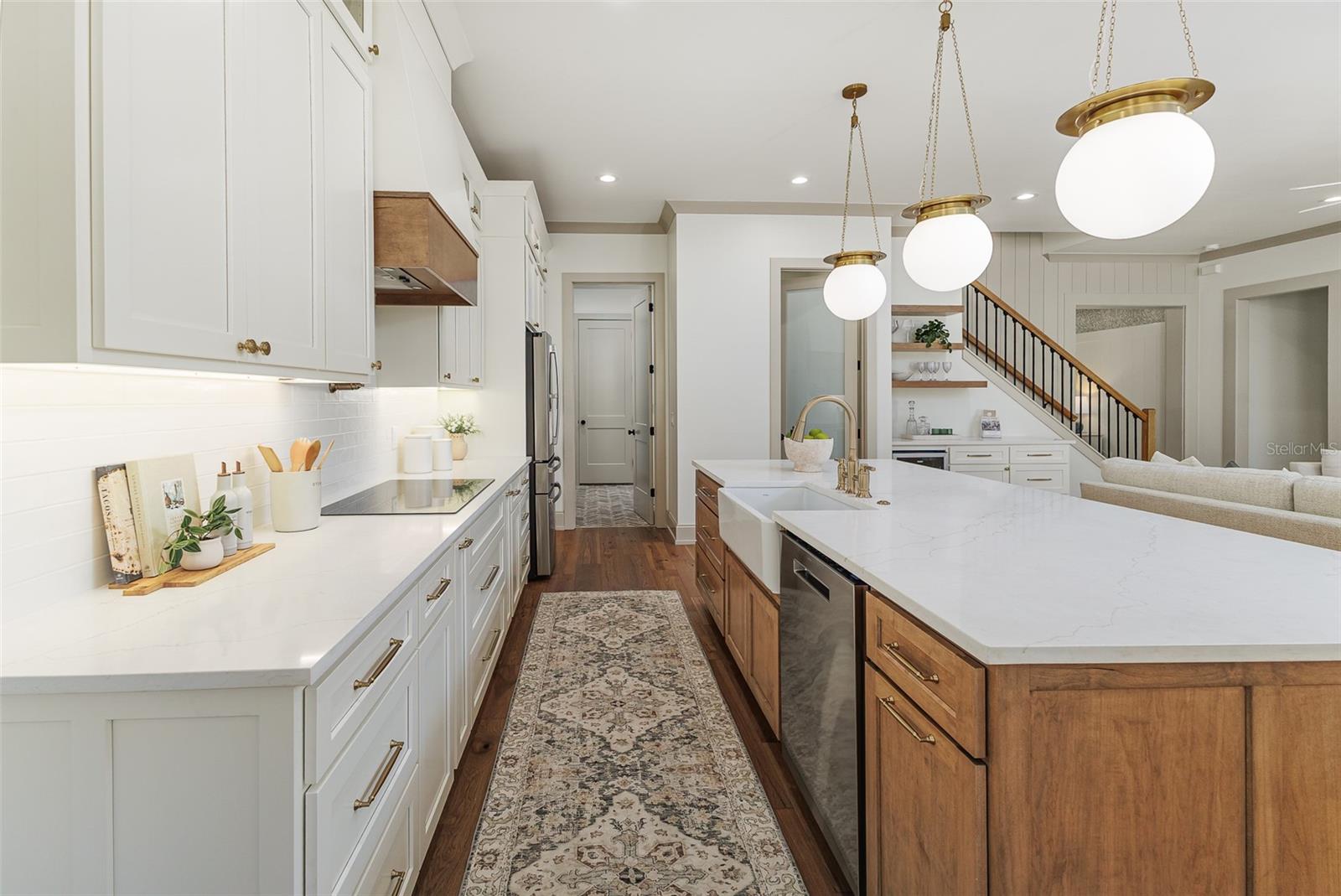 Image 15 of 85 For 2611 Berkeley Avenue